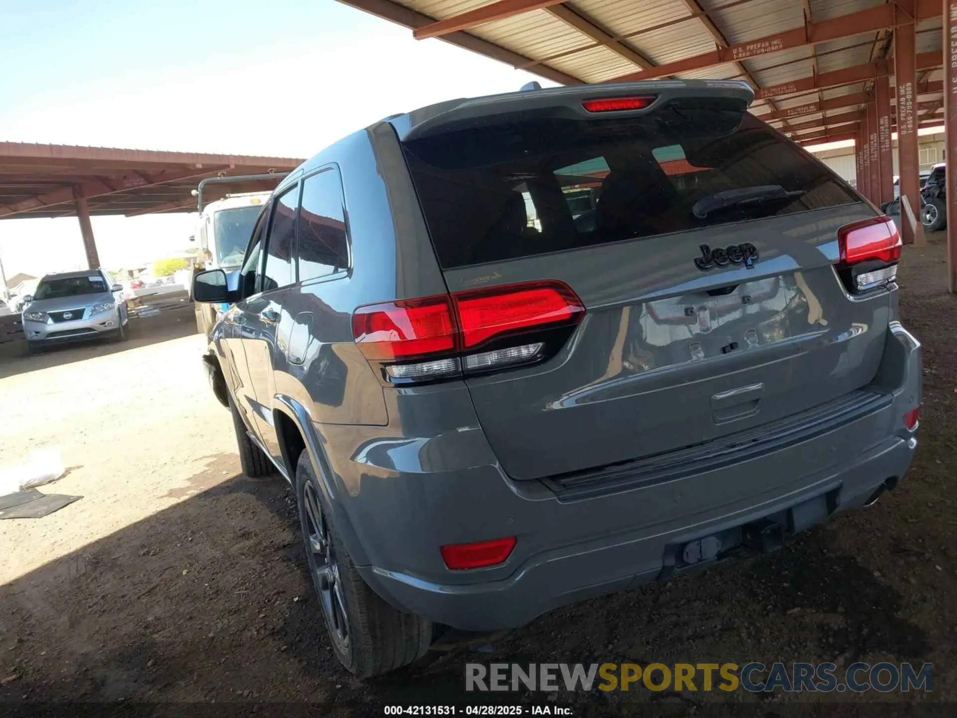 3 Photograph of a damaged car 1C4RJEAG8KC672631 JEEP GRAND CHEROKEE 2019