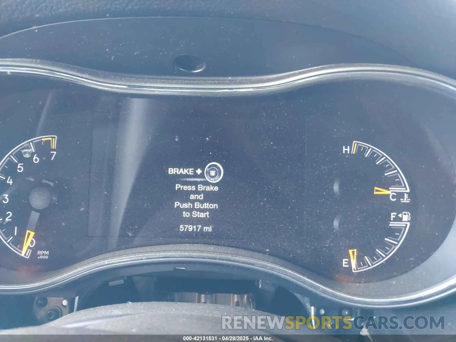7 Photograph of a damaged car 1C4RJEAG8KC672631 JEEP GRAND CHEROKEE 2019