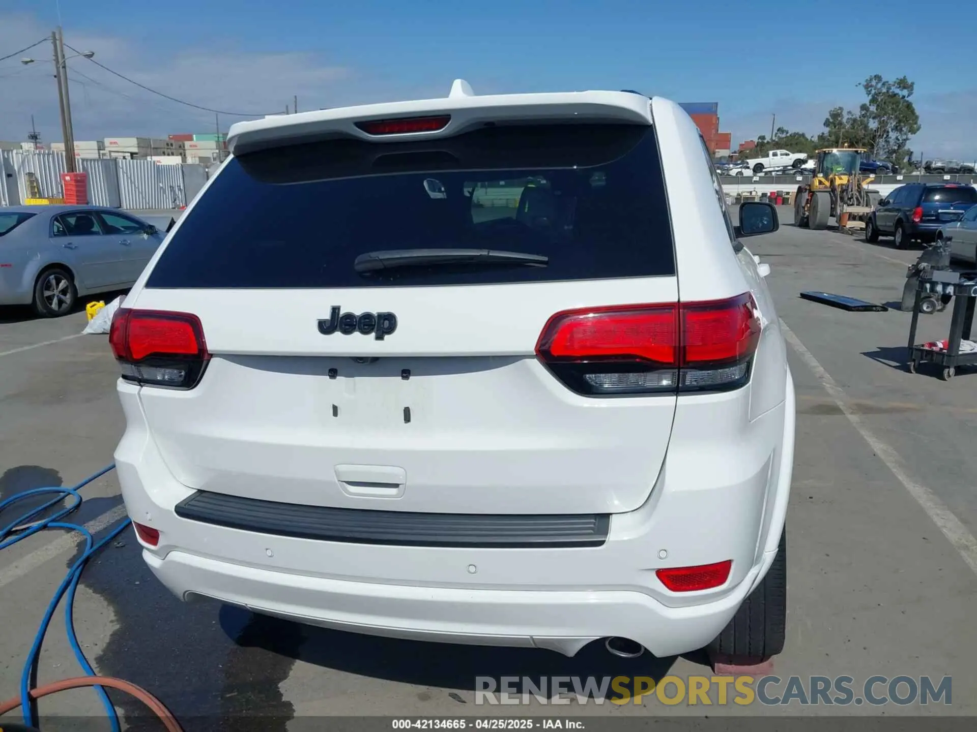15 Photograph of a damaged car 1C4RJEAG8KC698713 JEEP GRAND CHEROKEE 2019