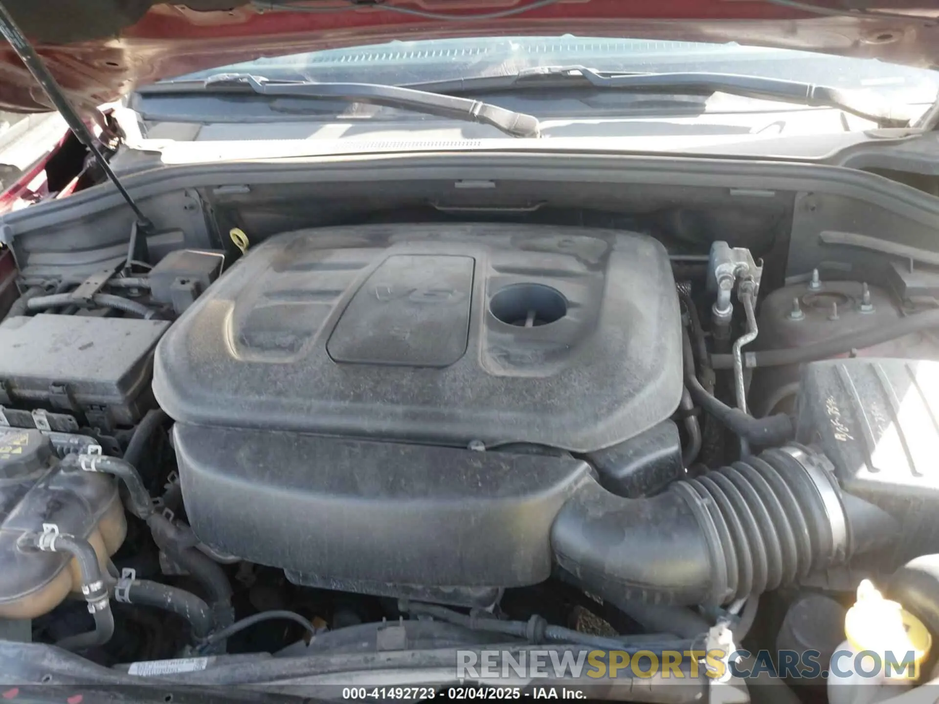 10 Photograph of a damaged car 1C4RJEAG9KC681063 JEEP GRAND CHEROKEE 2019