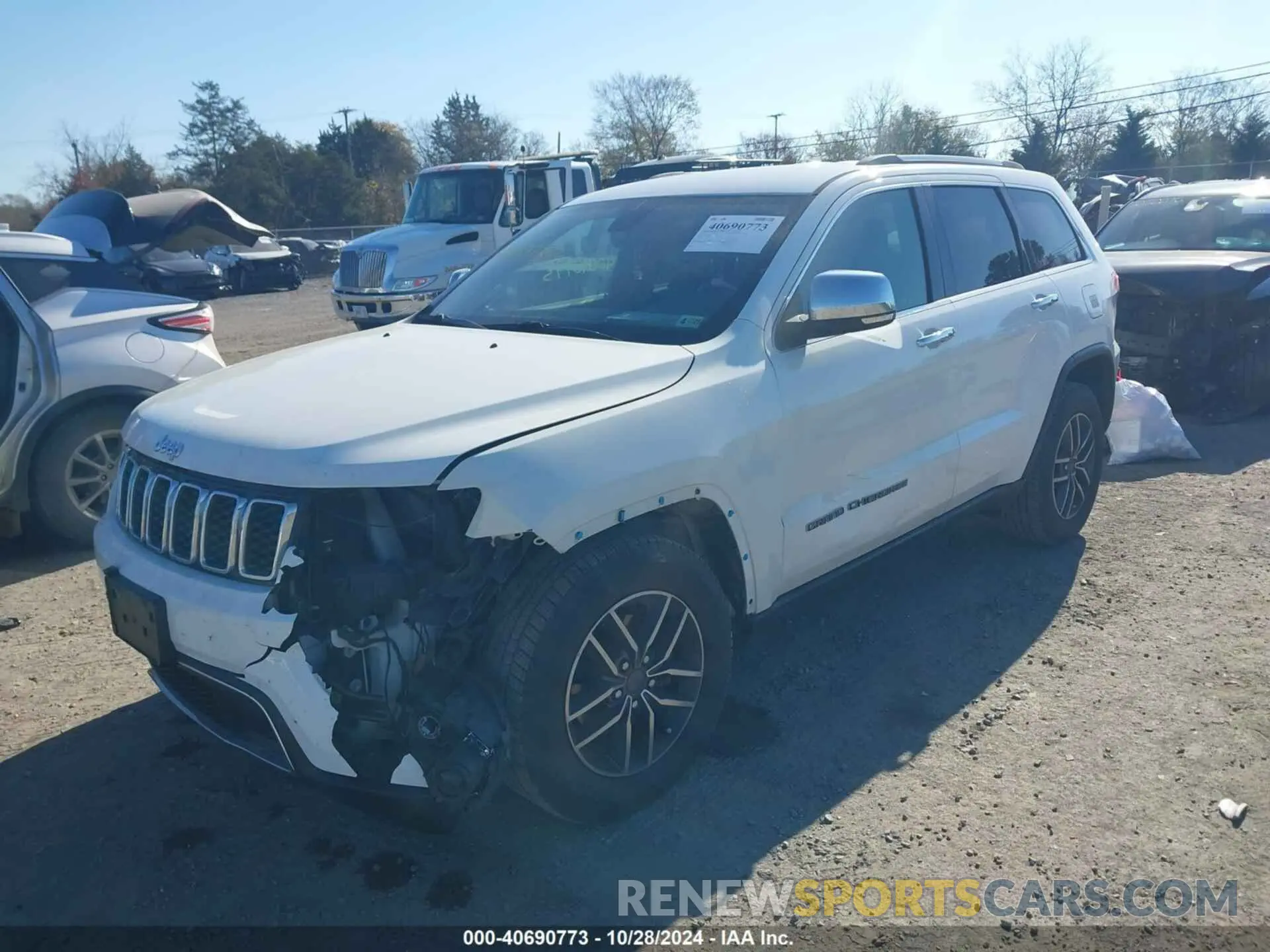 2 Photograph of a damaged car 1C4RJEBG1KC689690 JEEP GRAND CHEROKEE 2019