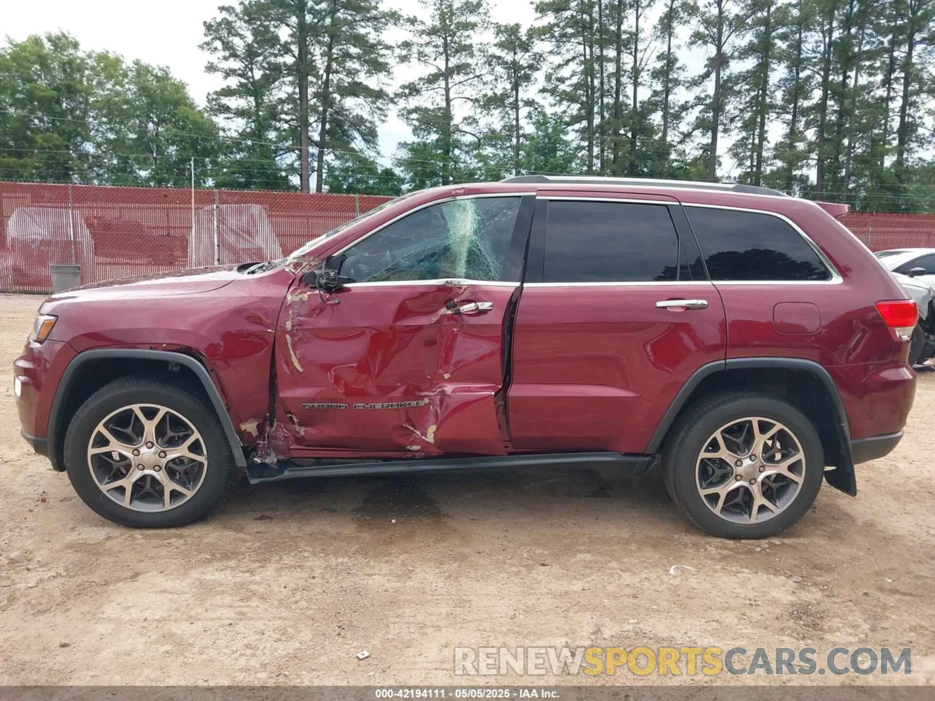 6 Фотография поврежденного автомобиля 1C4RJEBG2KC624380 JEEP GRAND CHEROKEE 2019