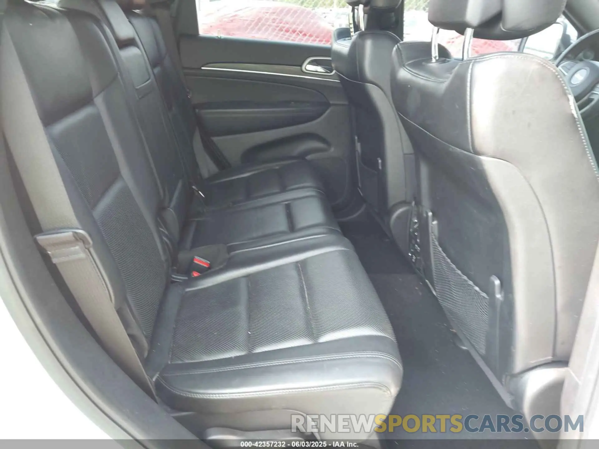 8 Фотография поврежденного автомобиля 1C4RJEBG2KC731462 JEEP GRAND CHEROKEE 2019
