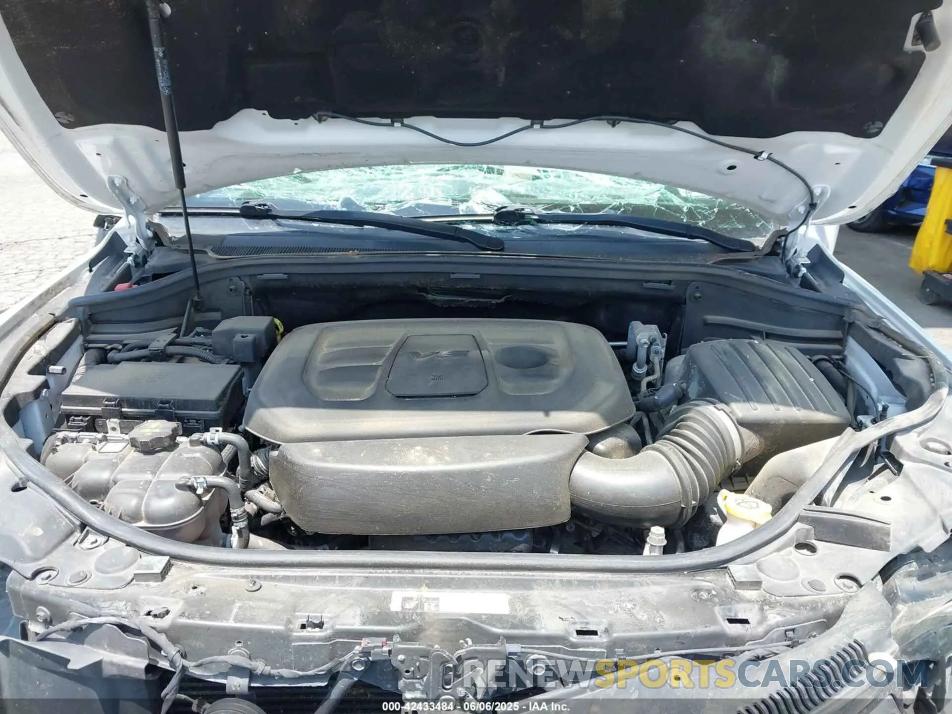 10 Фотография поврежденного автомобиля 1C4RJEBG7KC680959 JEEP GRAND CHEROKEE 2019