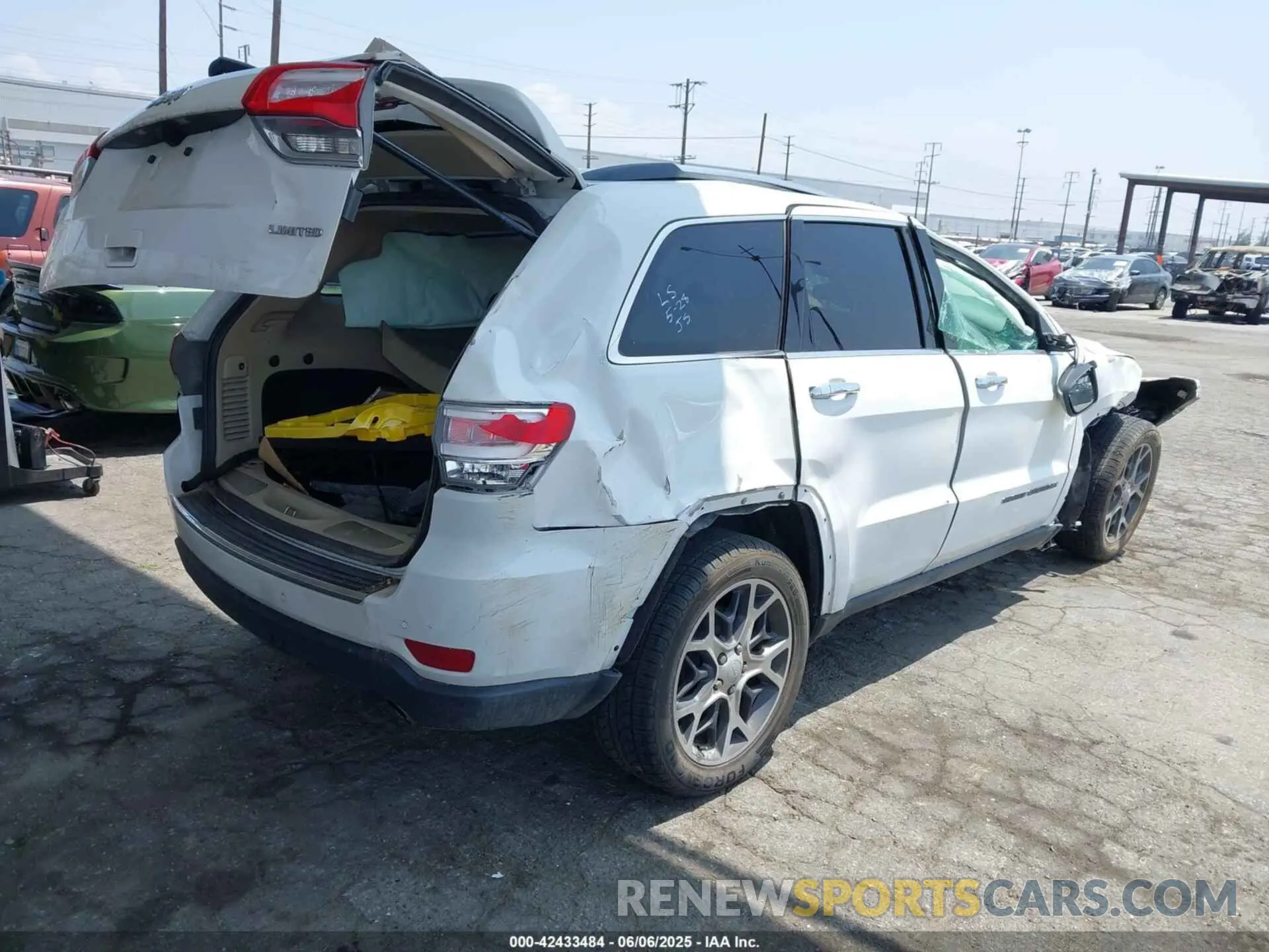4 Фотография поврежденного автомобиля 1C4RJEBG7KC680959 JEEP GRAND CHEROKEE 2019