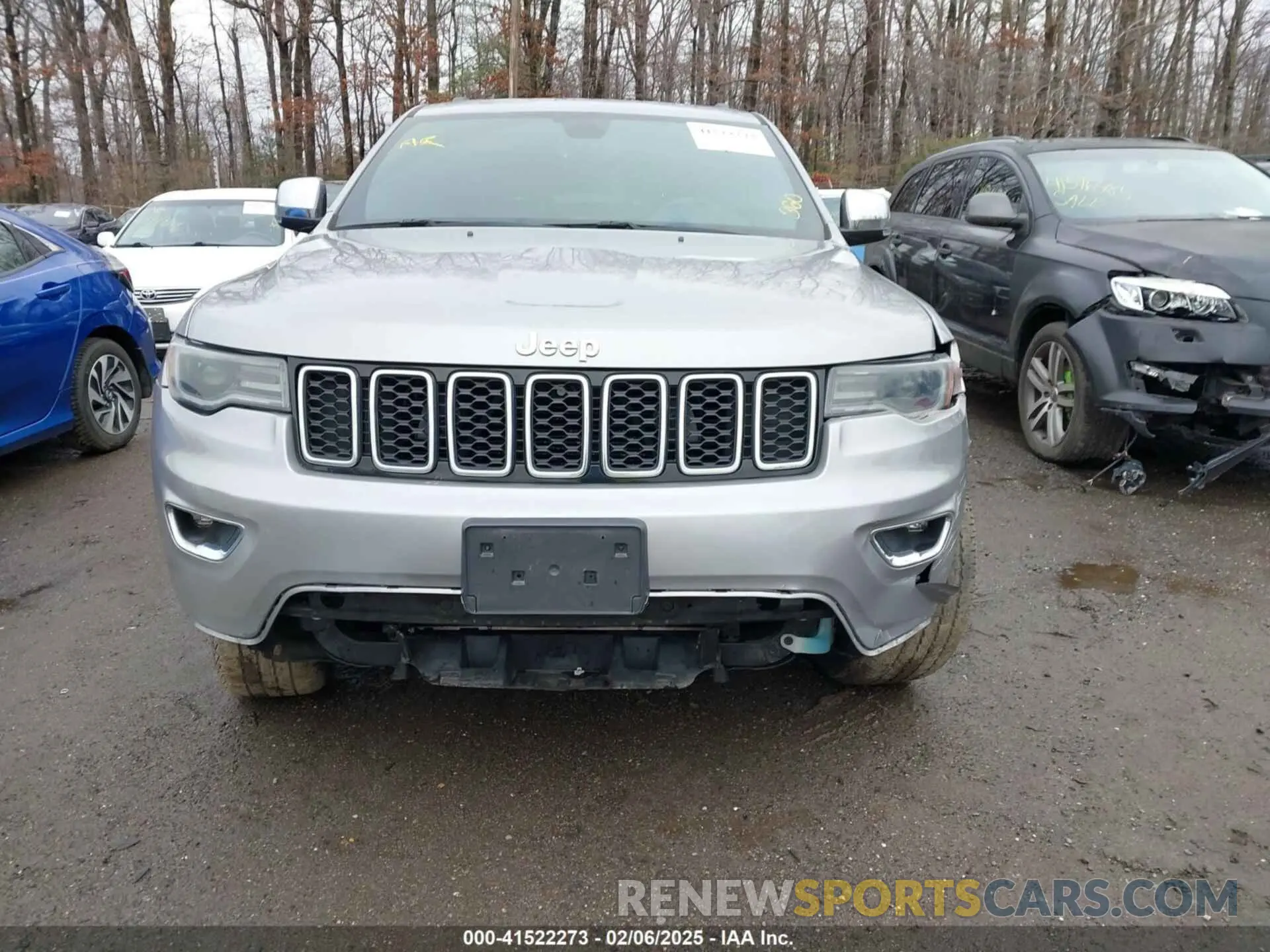 12 Photograph of a damaged car 1C4RJEBG7KC767888 JEEP GRAND CHEROKEE 2019