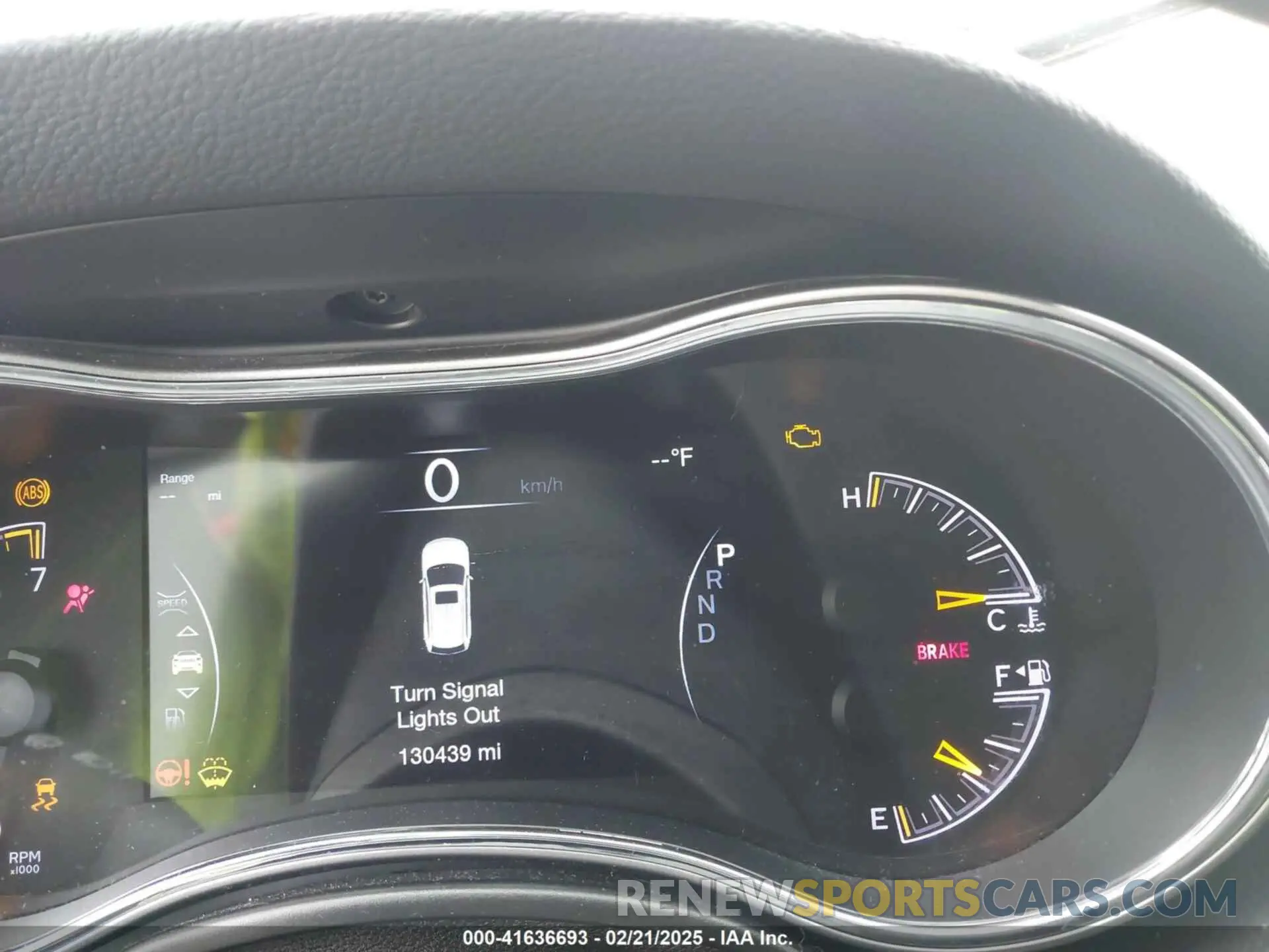 15 Photograph of a damaged car 1C4RJEBG8KC658775 JEEP GRAND CHEROKEE 2019