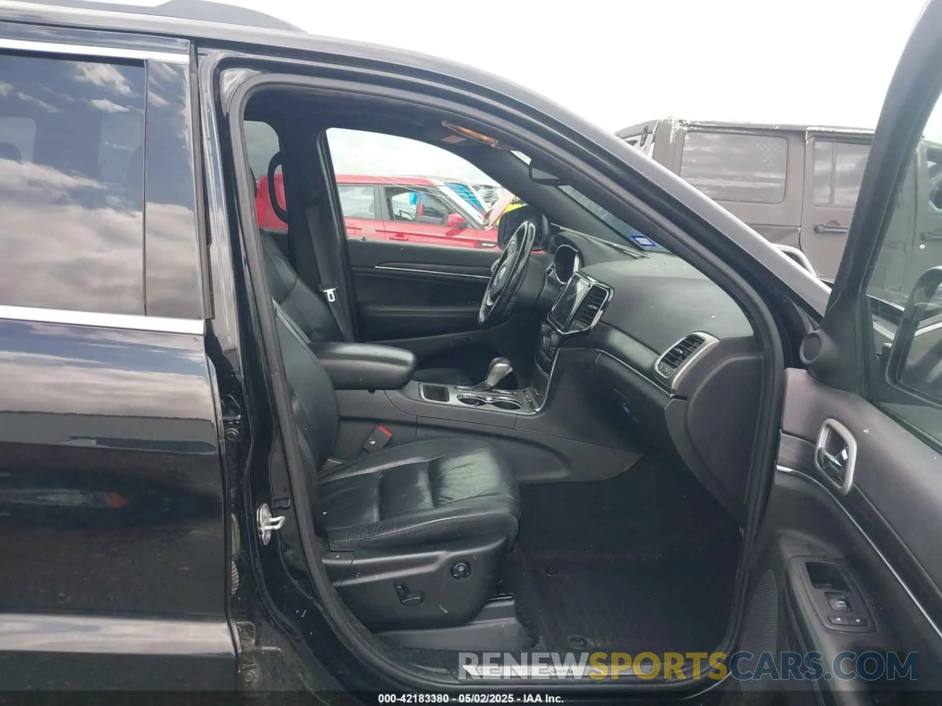 5 Фотография поврежденного автомобиля 1C4RJEBG8KC662311 JEEP GRAND CHEROKEE 2019
