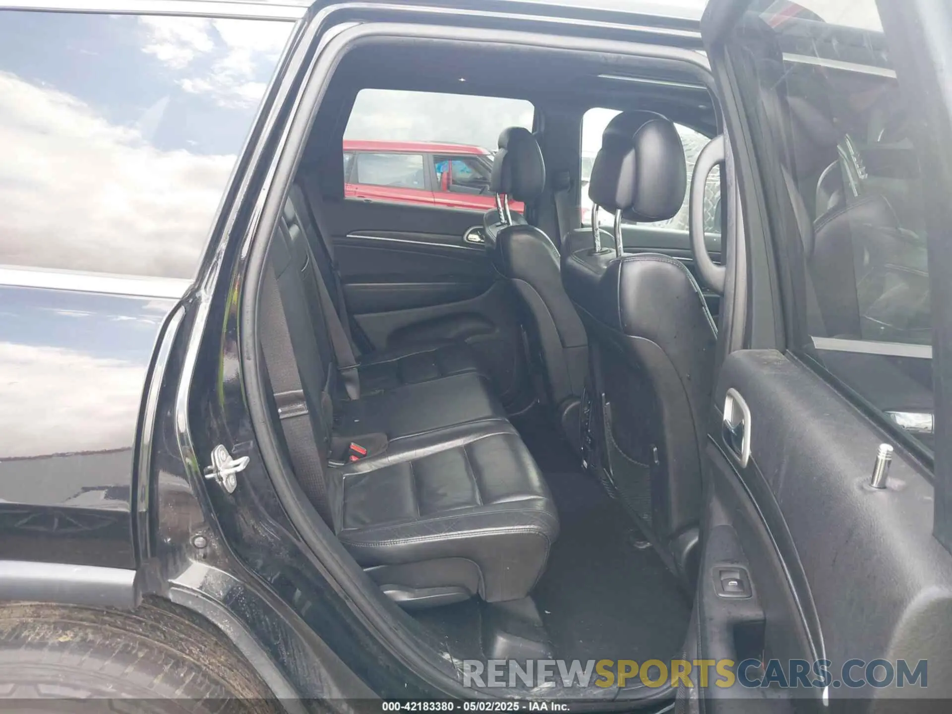 8 Фотография поврежденного автомобиля 1C4RJEBG8KC662311 JEEP GRAND CHEROKEE 2019