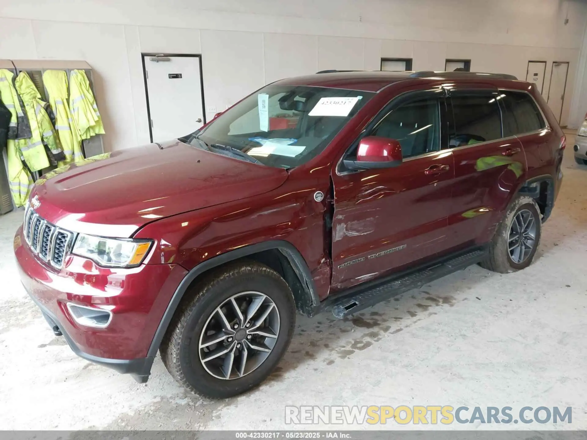 2 Photograph of a damaged car 1C4RJFAG1KC558539 JEEP GRAND CHEROKEE 2019