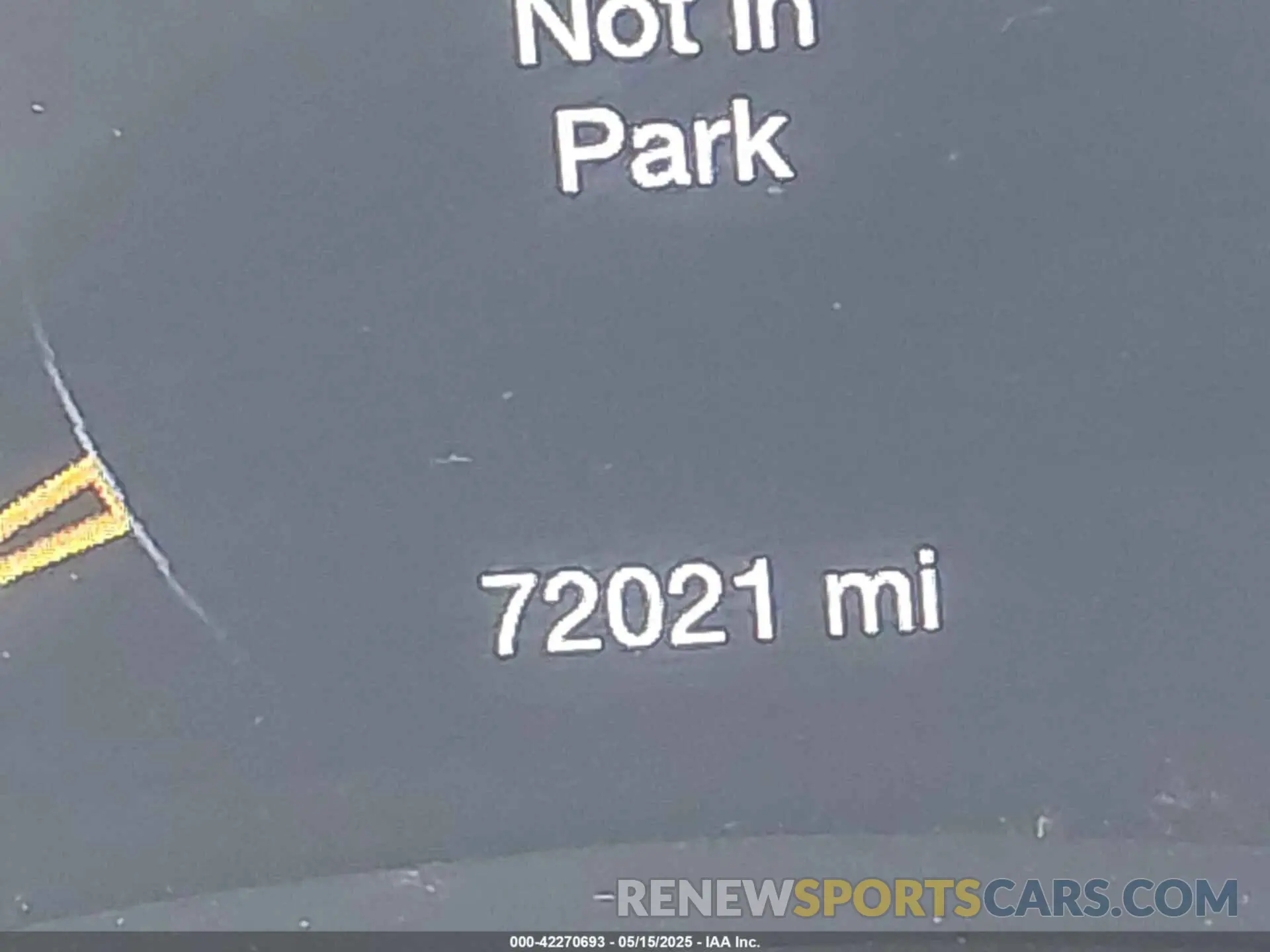 16 Photograph of a damaged car 1C4RJFAG1KC829700 JEEP GRAND CHEROKEE 2019