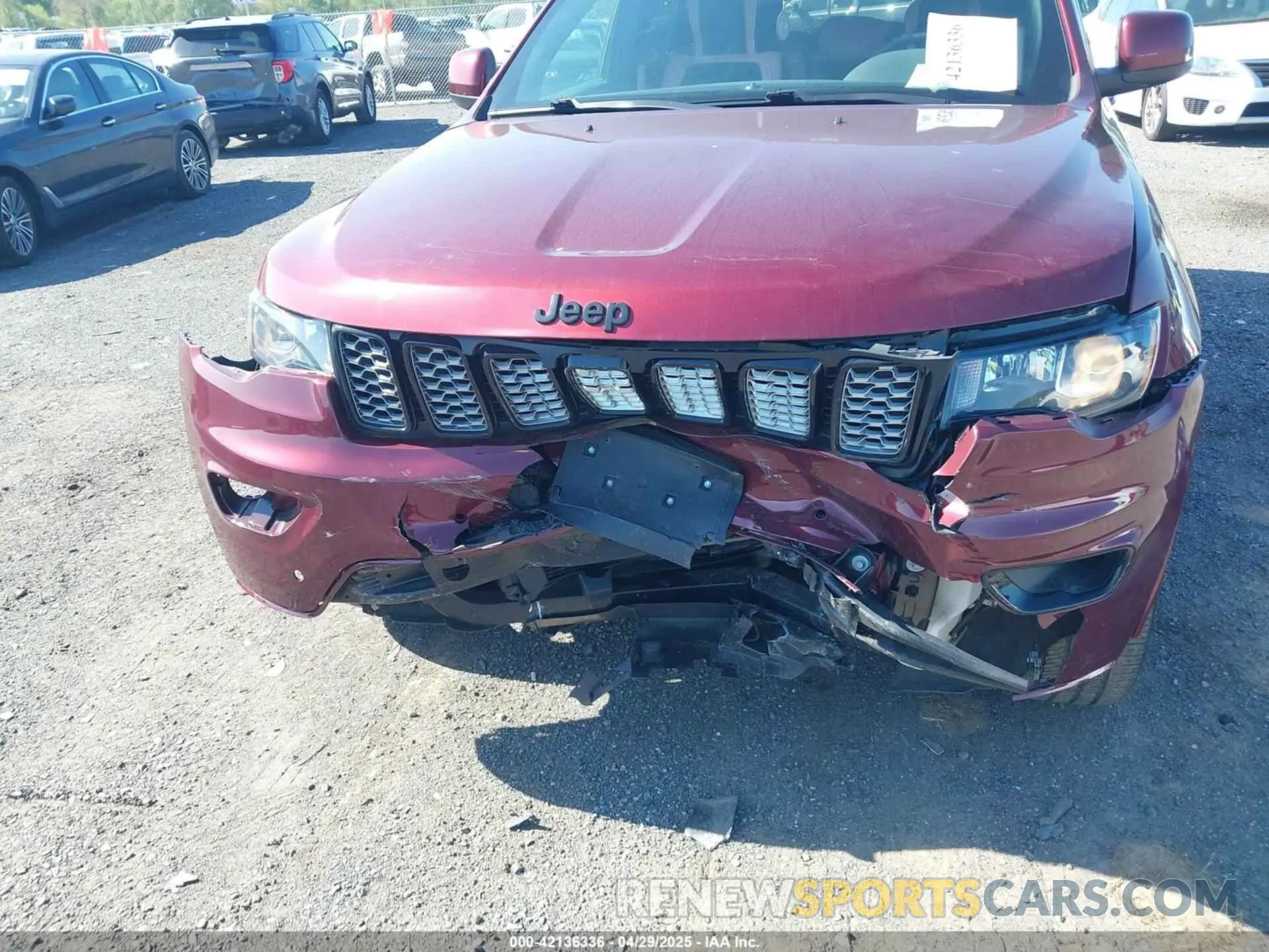 6 Photograph of a damaged car 1C4RJFAG2KC607036 JEEP GRAND CHEROKEE 2019