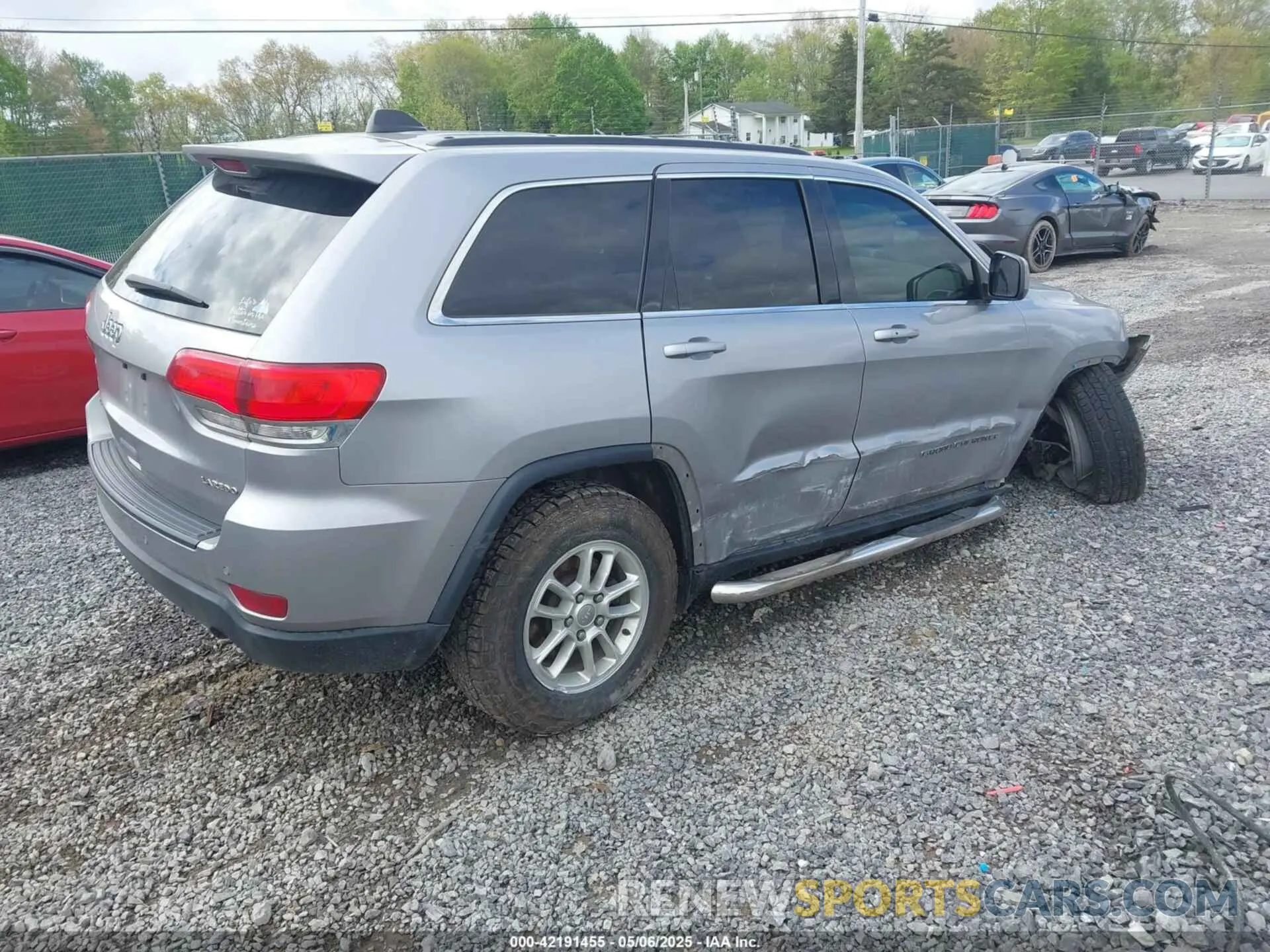 4 Фотография поврежденного автомобиля 1C4RJFAG2KC682755 JEEP GRAND CHEROKEE 2019