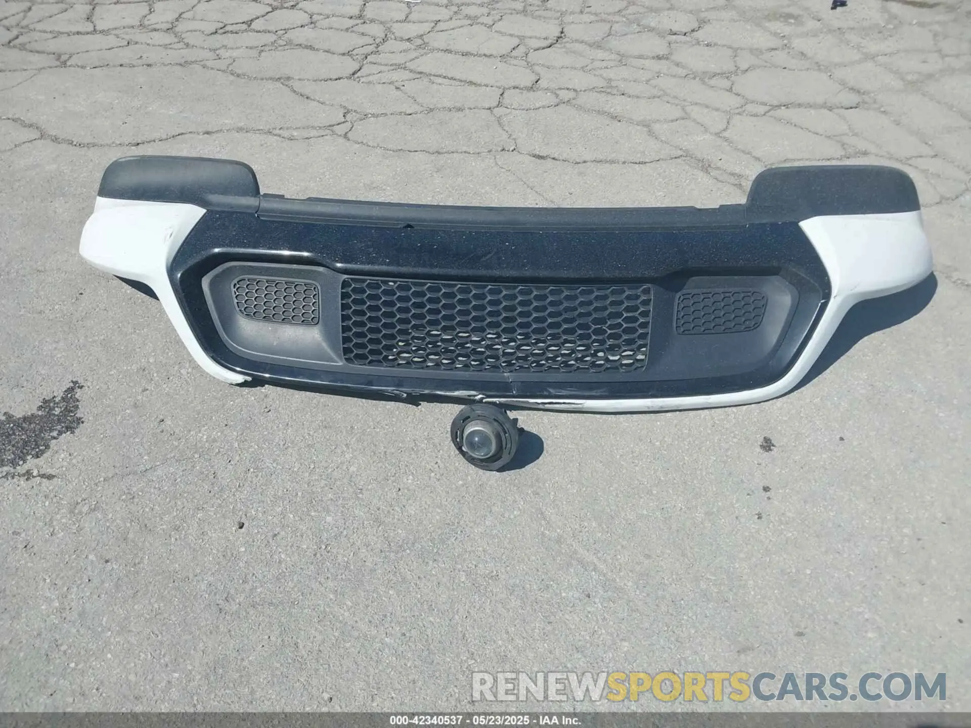 12 Фотография поврежденного автомобиля 1C4RJFAG3KC600564 JEEP GRAND CHEROKEE 2019