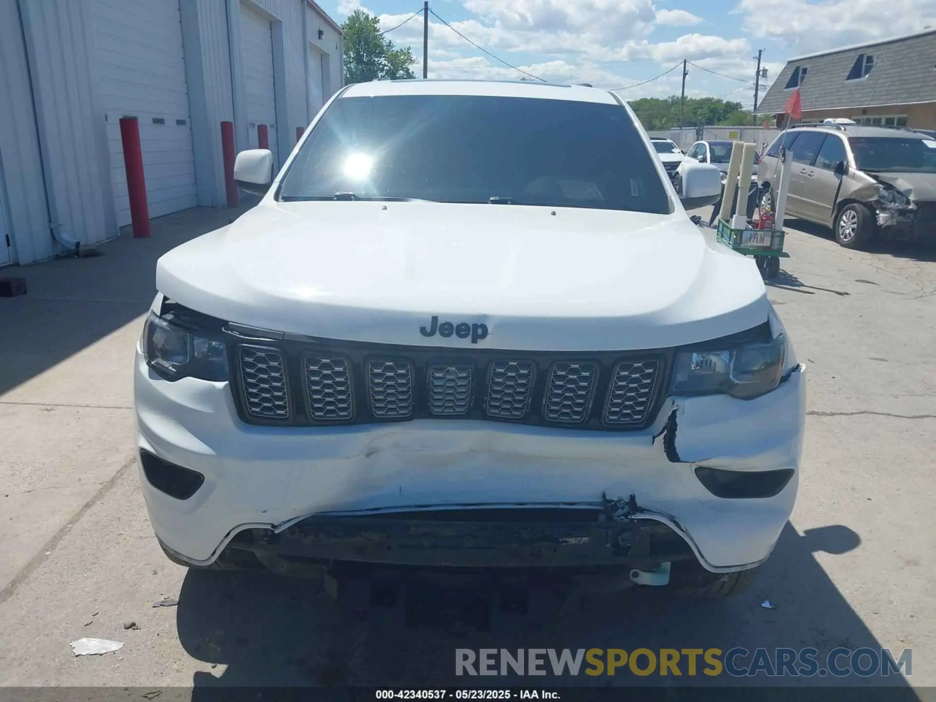 13 Фотография поврежденного автомобиля 1C4RJFAG3KC600564 JEEP GRAND CHEROKEE 2019