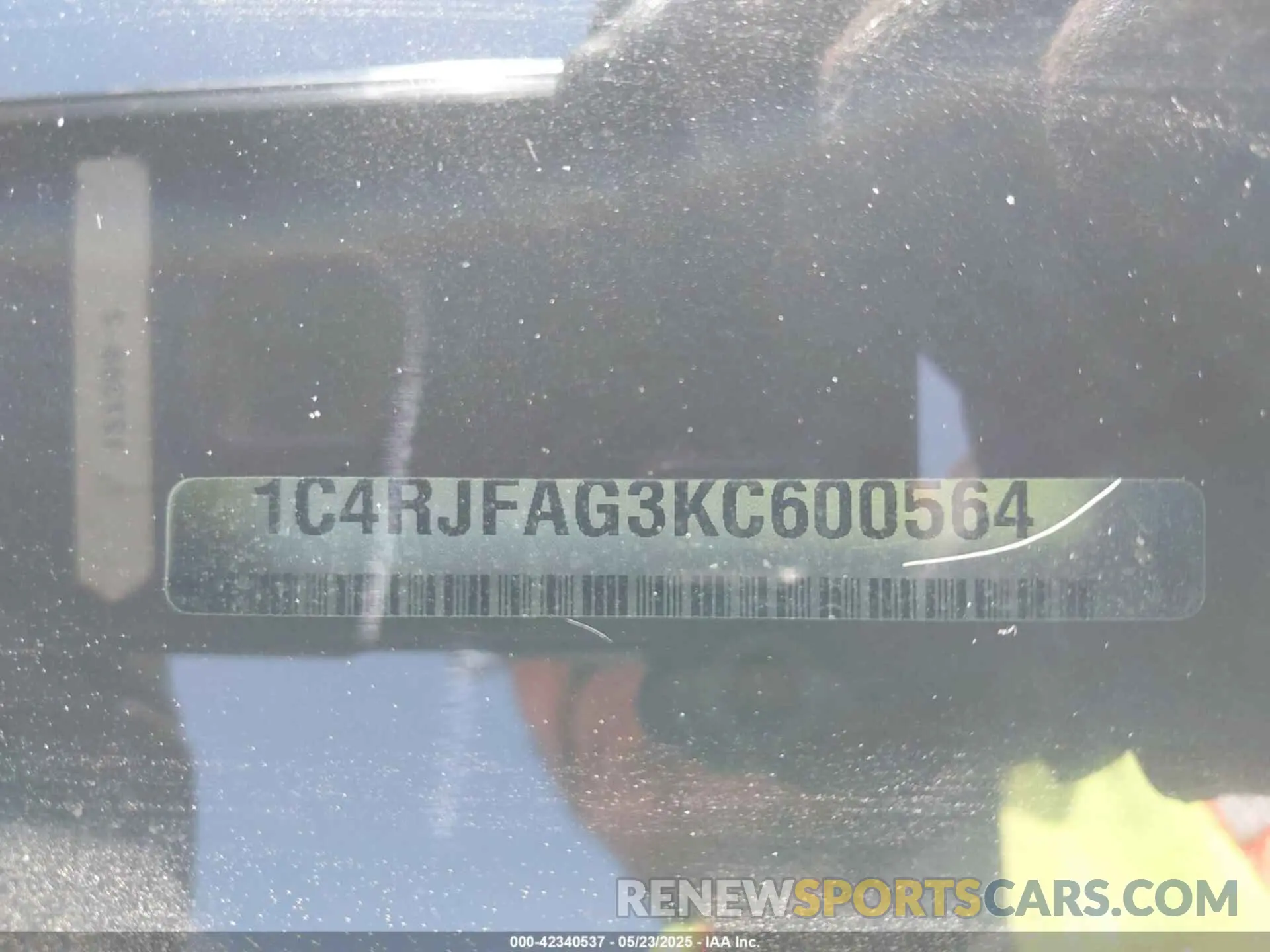 9 Фотография поврежденного автомобиля 1C4RJFAG3KC600564 JEEP GRAND CHEROKEE 2019