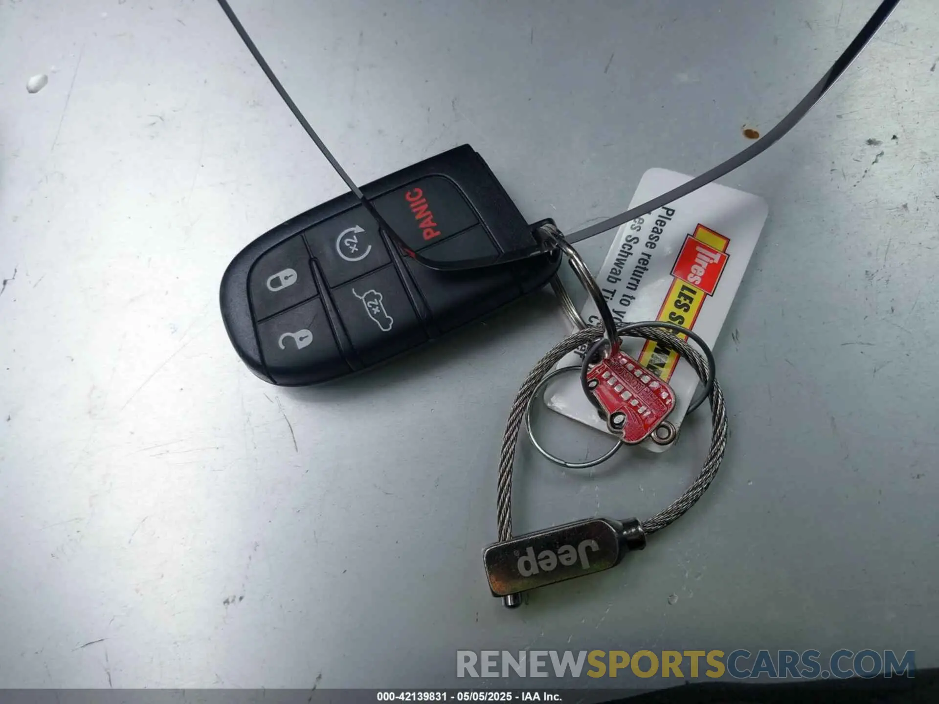 11 Фотография поврежденного автомобиля 1C4RJFAG3KC703905 JEEP GRAND CHEROKEE 2019