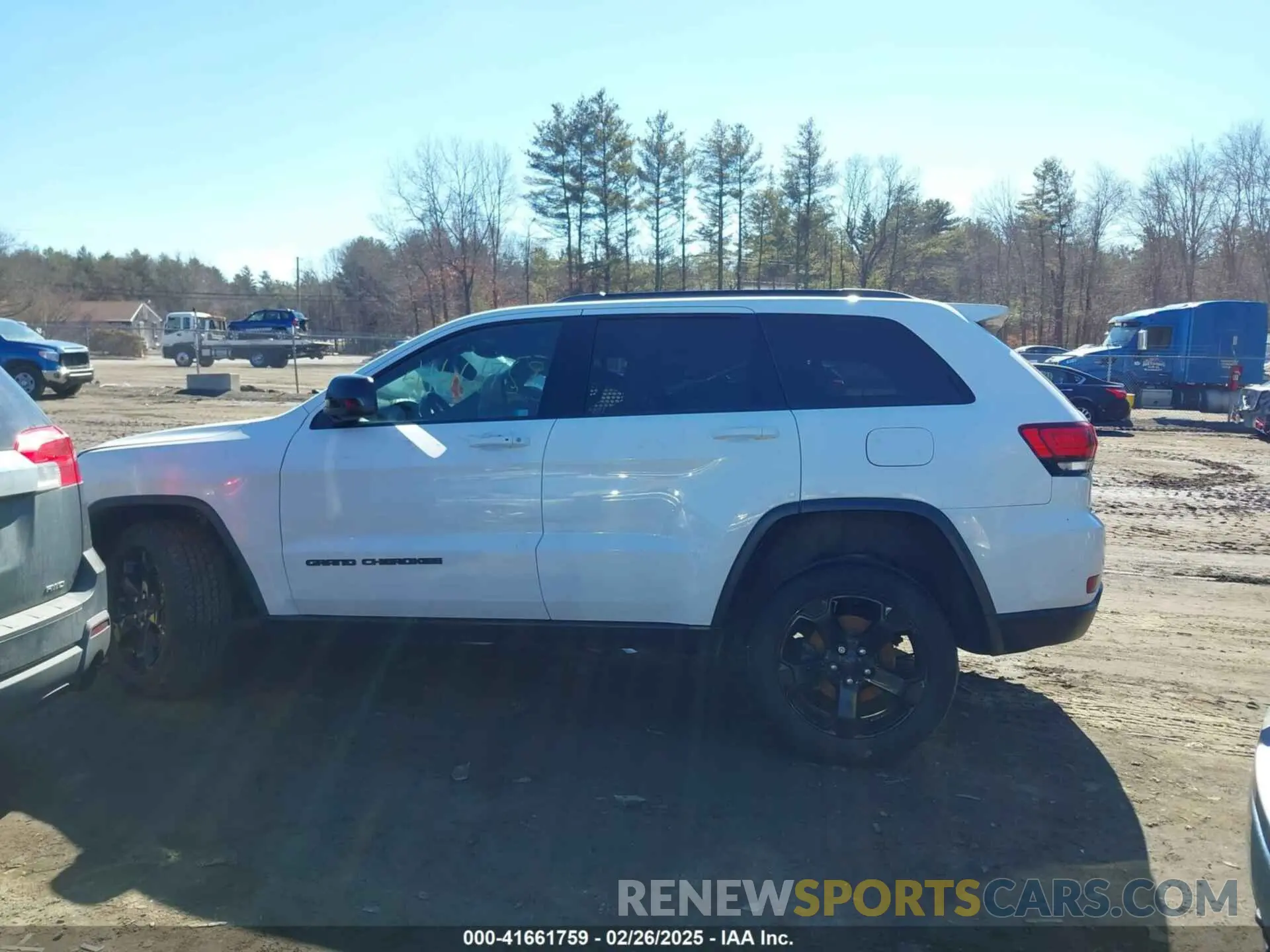 14 Photograph of a damaged car 1C4RJFAG6KC641920 JEEP GRAND CHEROKEE 2019