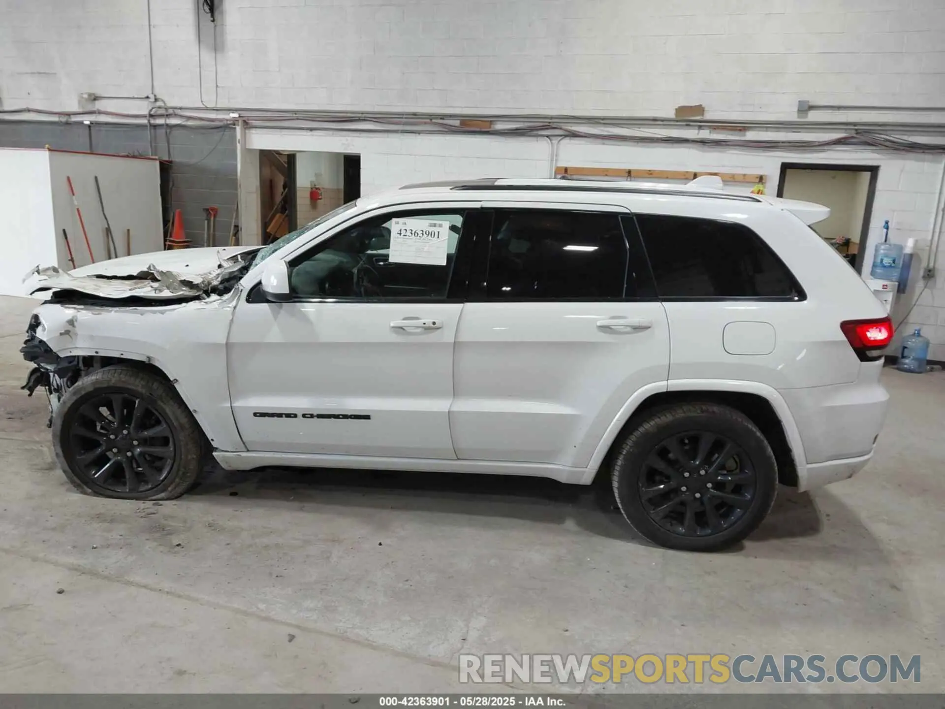 14 Фотография поврежденного автомобиля 1C4RJFAG7KC588175 JEEP GRAND CHEROKEE 2019