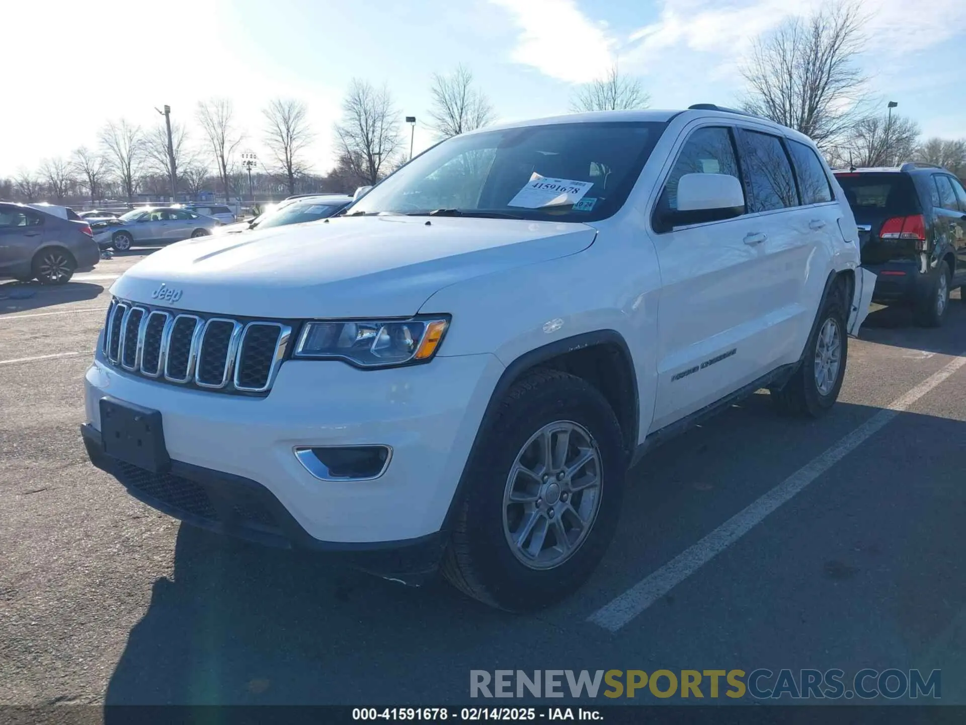 2 Photograph of a damaged car 1C4RJFAG7KC694674 JEEP GRAND CHEROKEE 2019
