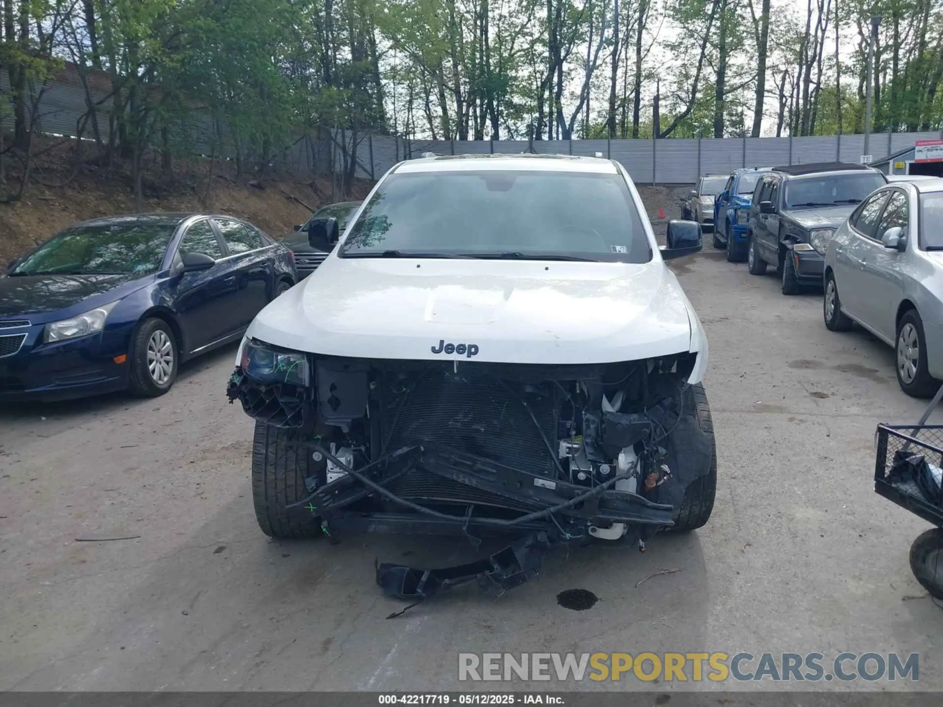 13 Фотография поврежденного автомобиля 1C4RJFAG8KC541396 JEEP GRAND CHEROKEE 2019