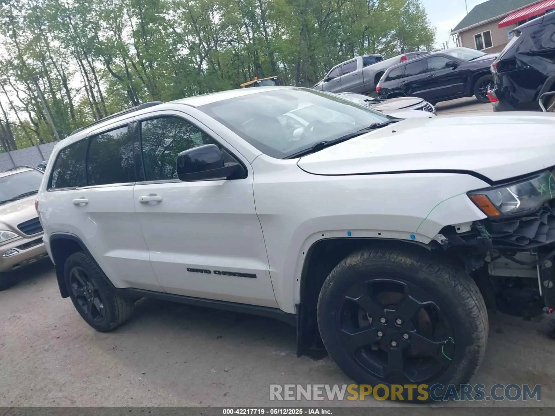 14 Фотография поврежденного автомобиля 1C4RJFAG8KC541396 JEEP GRAND CHEROKEE 2019