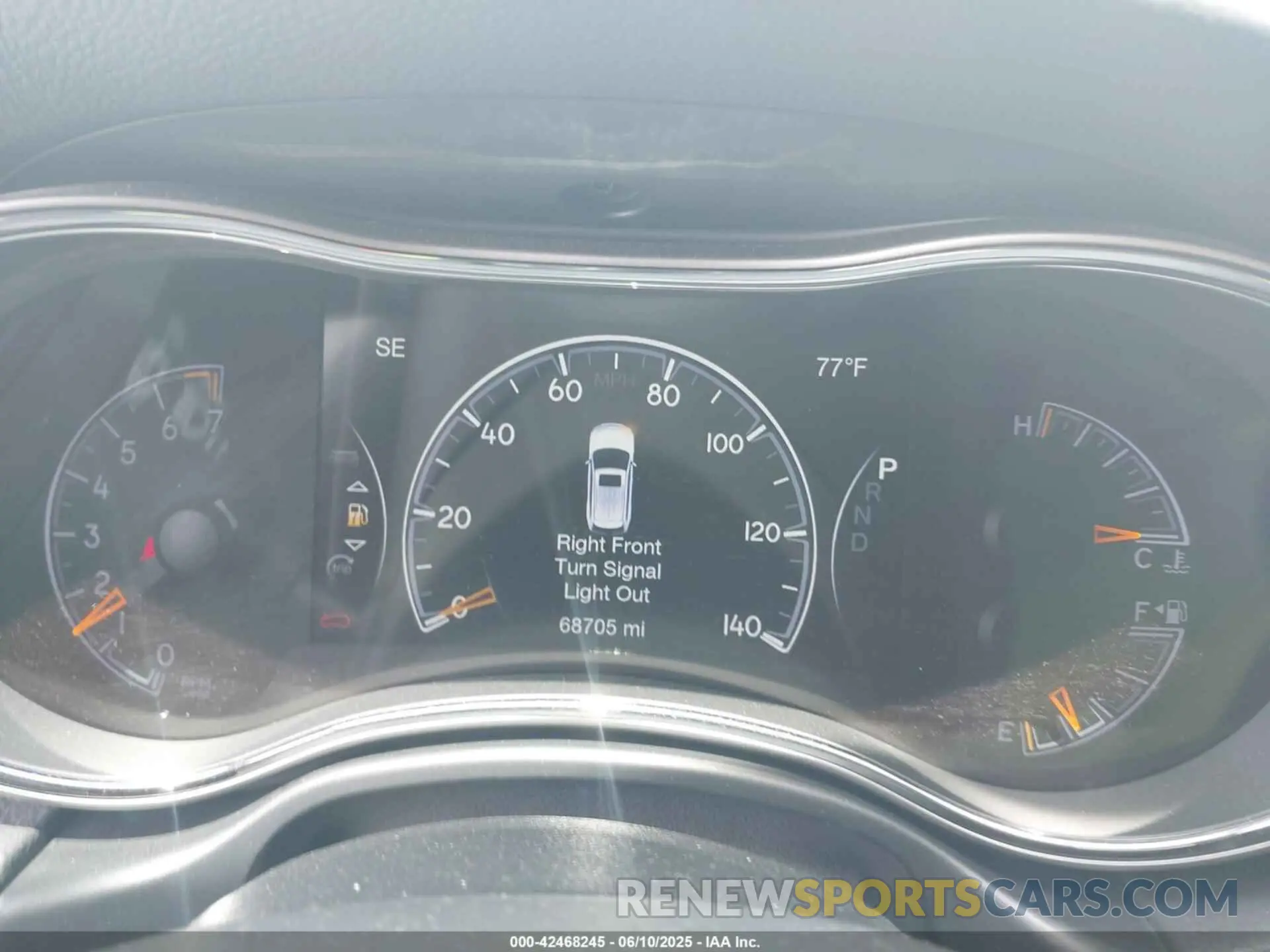 7 Photograph of a damaged car 1C4RJFAG8KC724748 JEEP GRAND CHEROKEE 2019