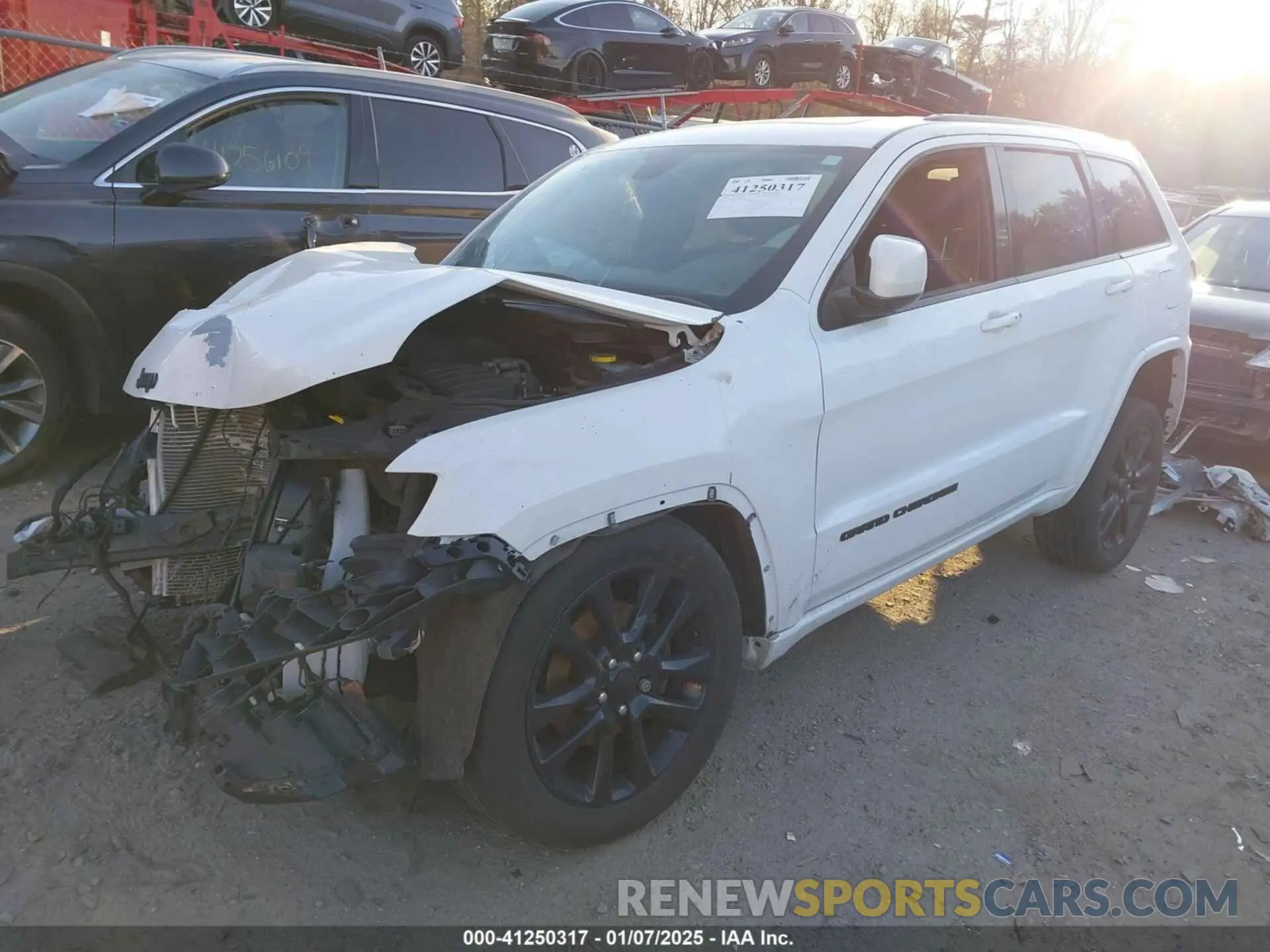 2 Photograph of a damaged car 1C4RJFAG9KC588520 JEEP GRAND CHEROKEE 2019