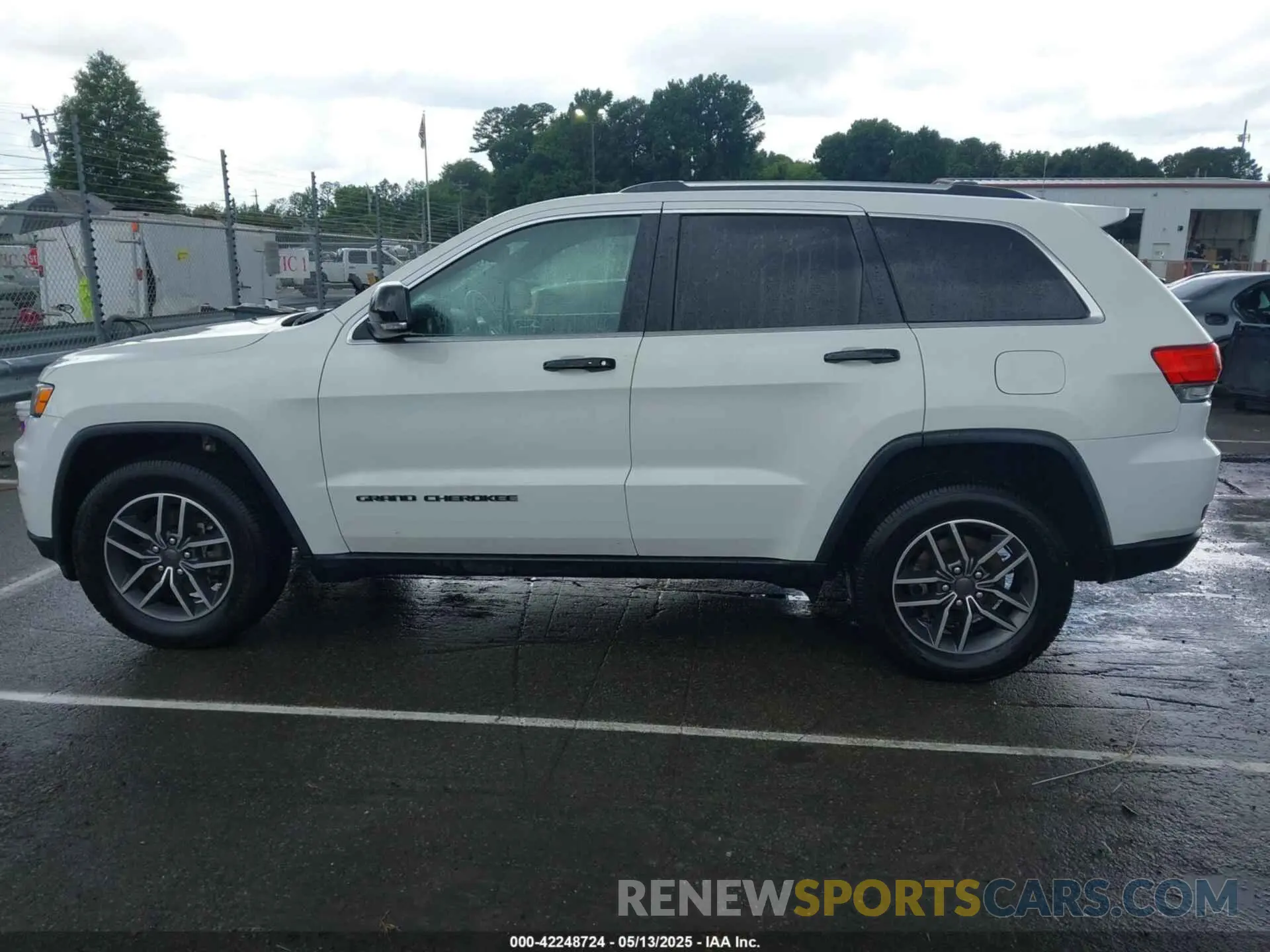 14 Фотография поврежденного автомобиля 1C4RJFBG0KC665497 JEEP GRAND CHEROKEE 2019
