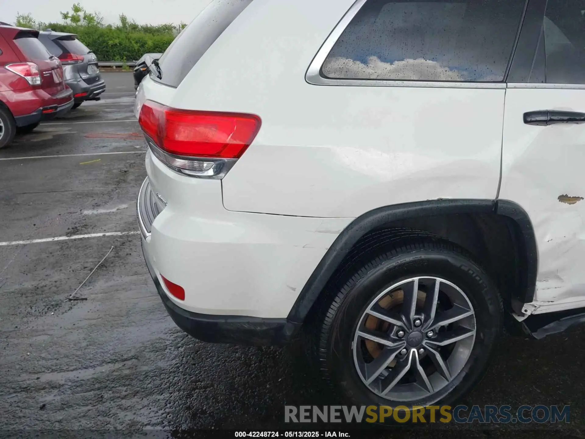 18 Фотография поврежденного автомобиля 1C4RJFBG0KC665497 JEEP GRAND CHEROKEE 2019