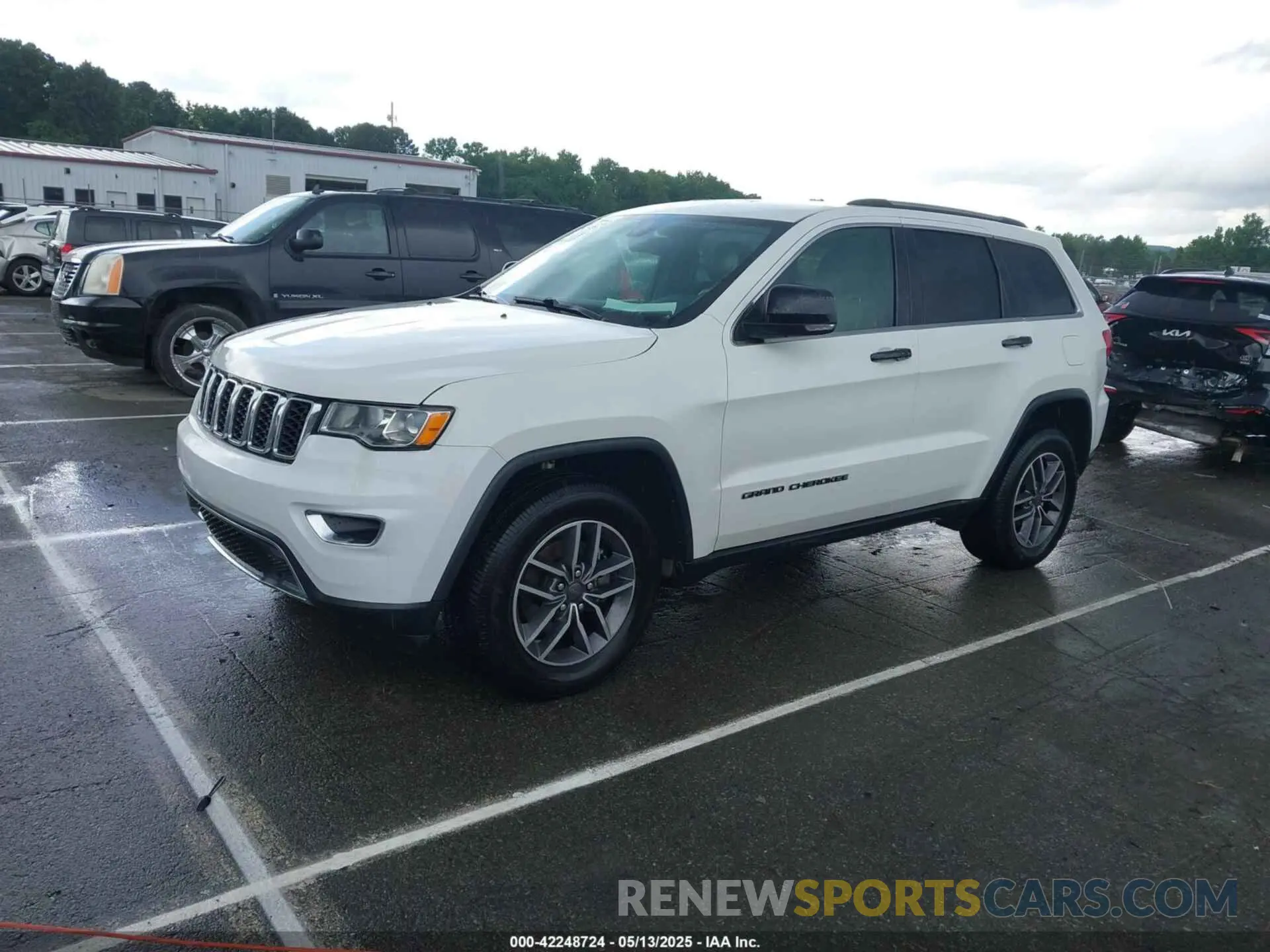 2 Фотография поврежденного автомобиля 1C4RJFBG0KC665497 JEEP GRAND CHEROKEE 2019