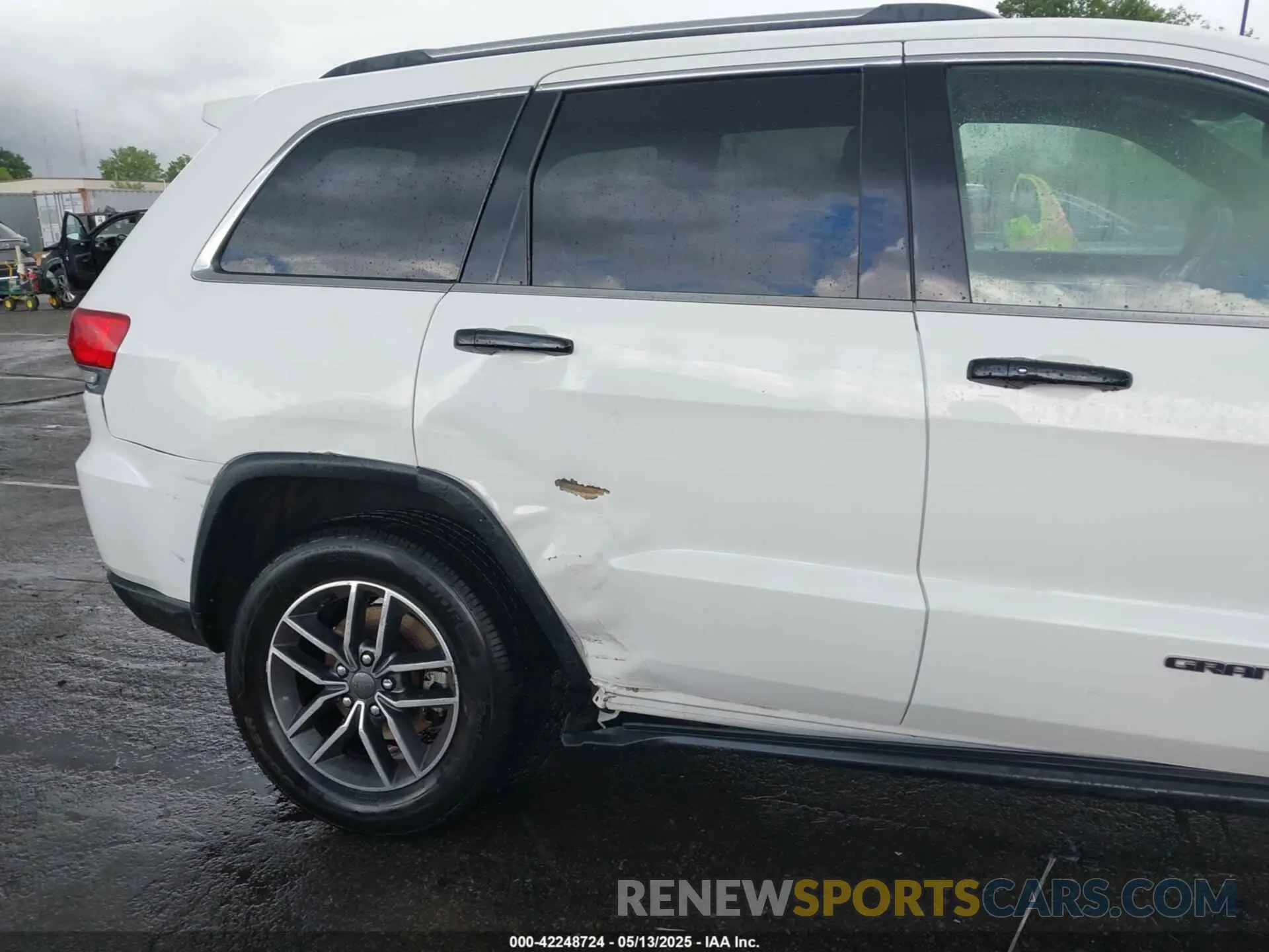 6 Фотография поврежденного автомобиля 1C4RJFBG0KC665497 JEEP GRAND CHEROKEE 2019