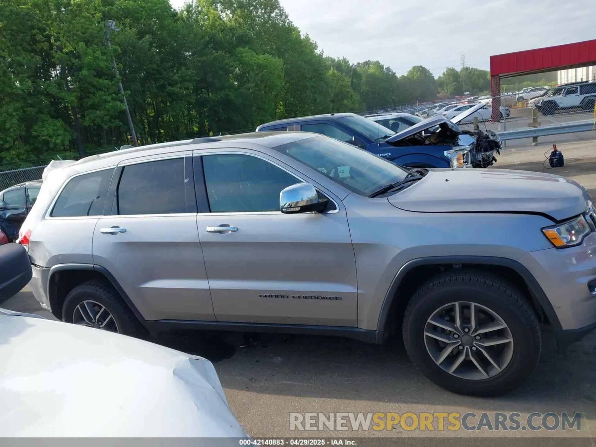 13 Фотография поврежденного автомобиля 1C4RJFBG0KC687435 JEEP GRAND CHEROKEE 2019