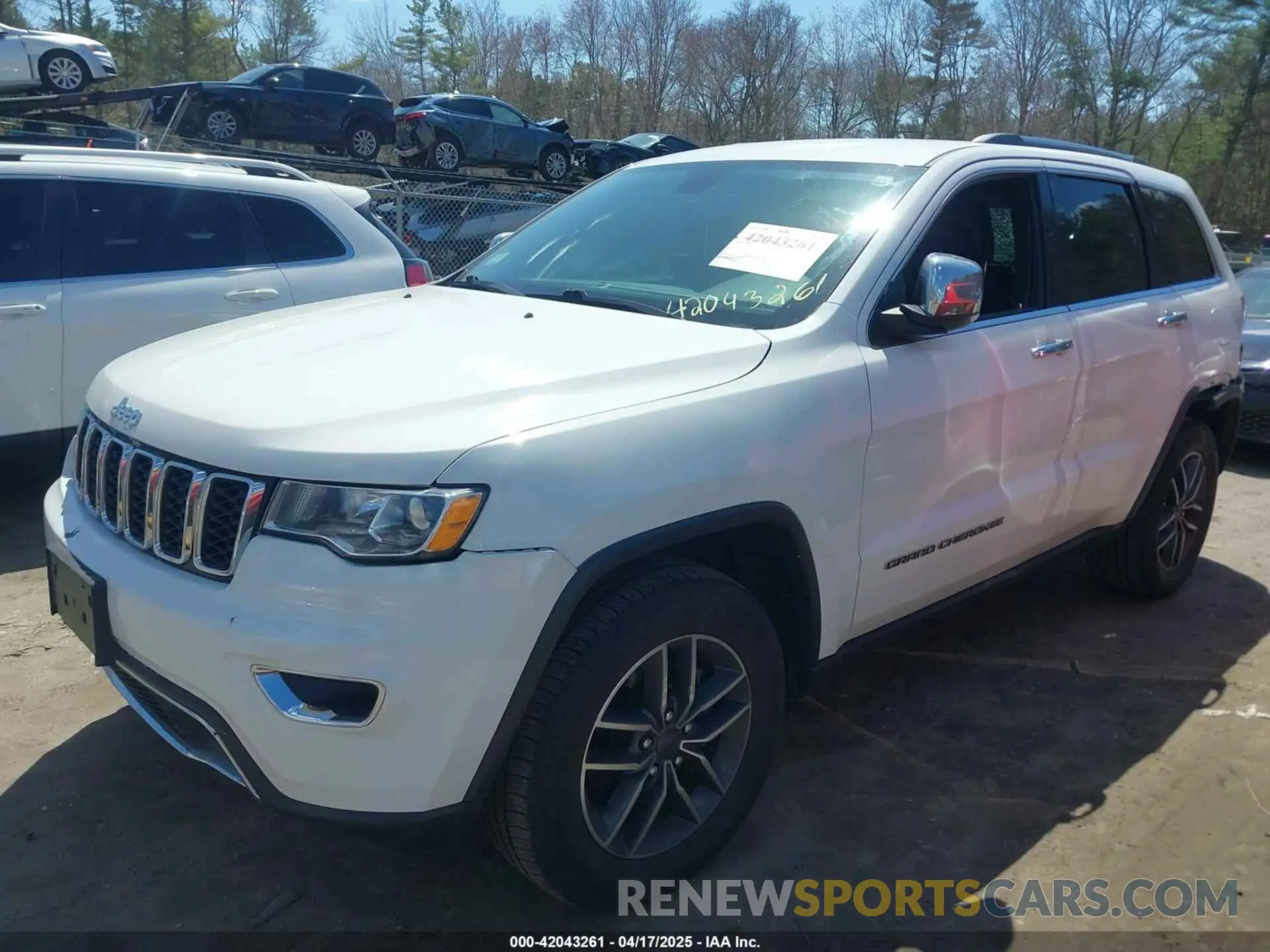 2 Photograph of a damaged car 1C4RJFBG0KC723821 JEEP GRAND CHEROKEE 2019