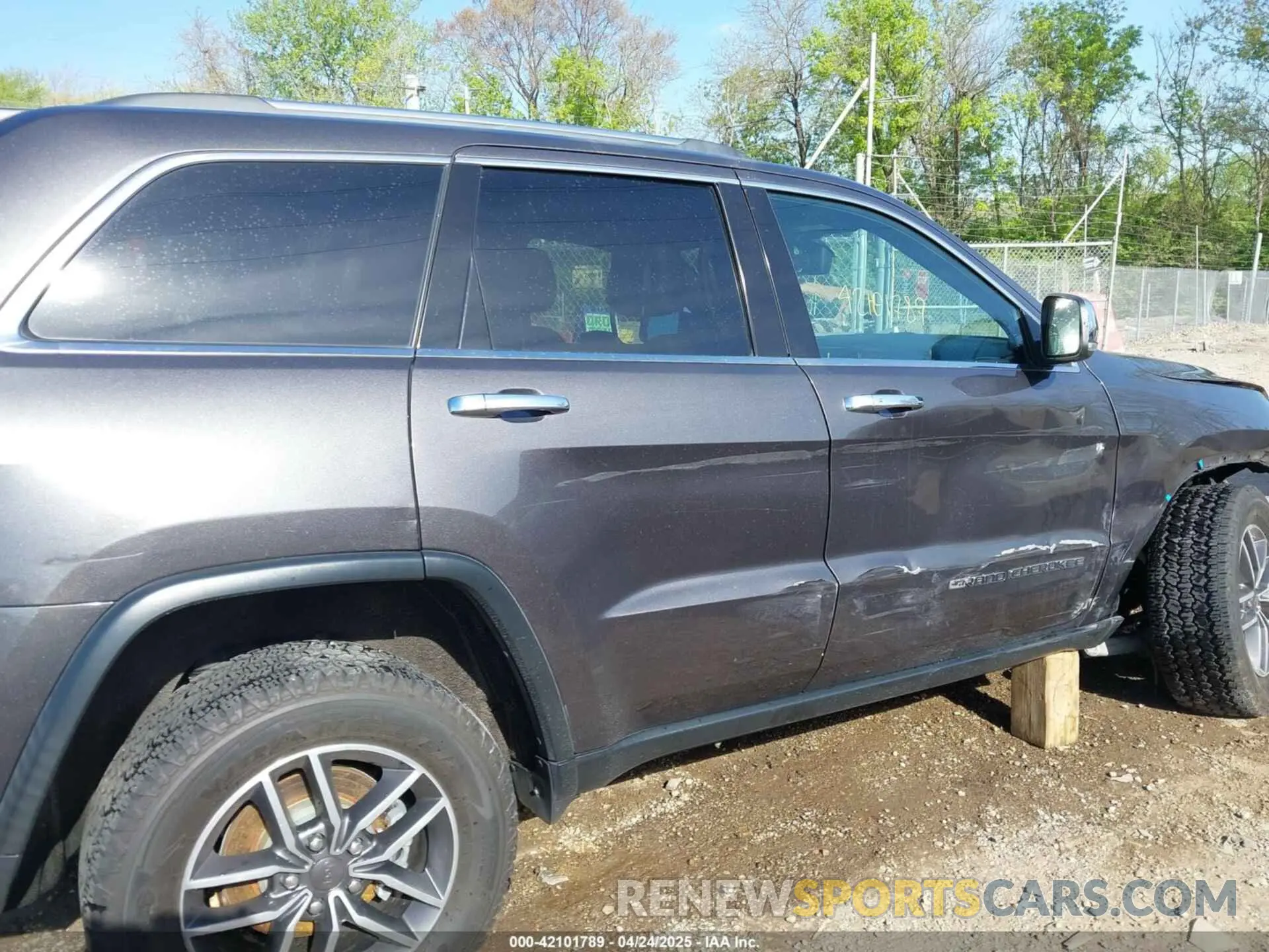 13 Фотография поврежденного автомобиля 1C4RJFBG0KC741154 JEEP GRAND CHEROKEE 2019