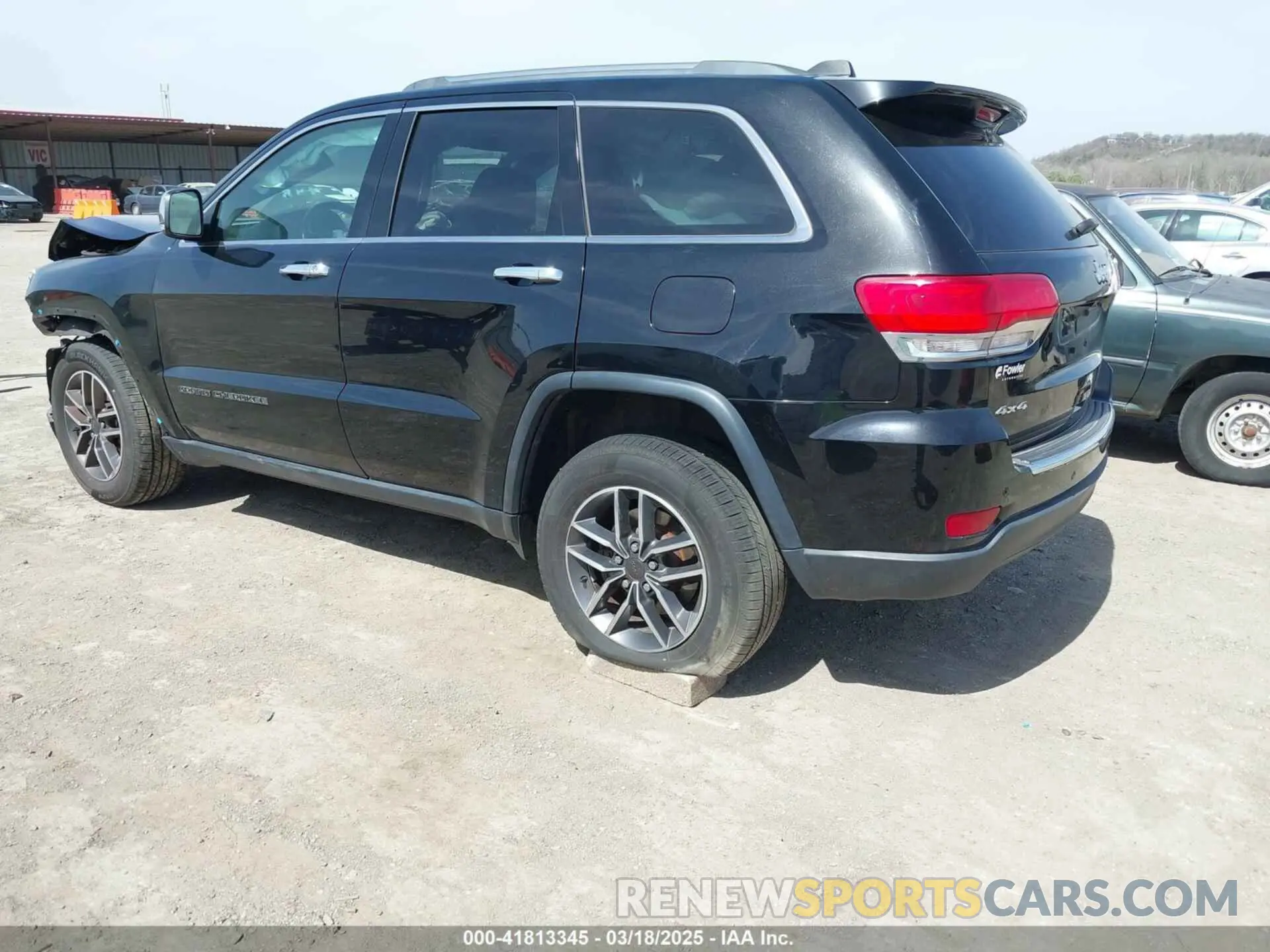 3 Photograph of a damaged car 1C4RJFBG0KC842131 JEEP GRAND CHEROKEE 2019