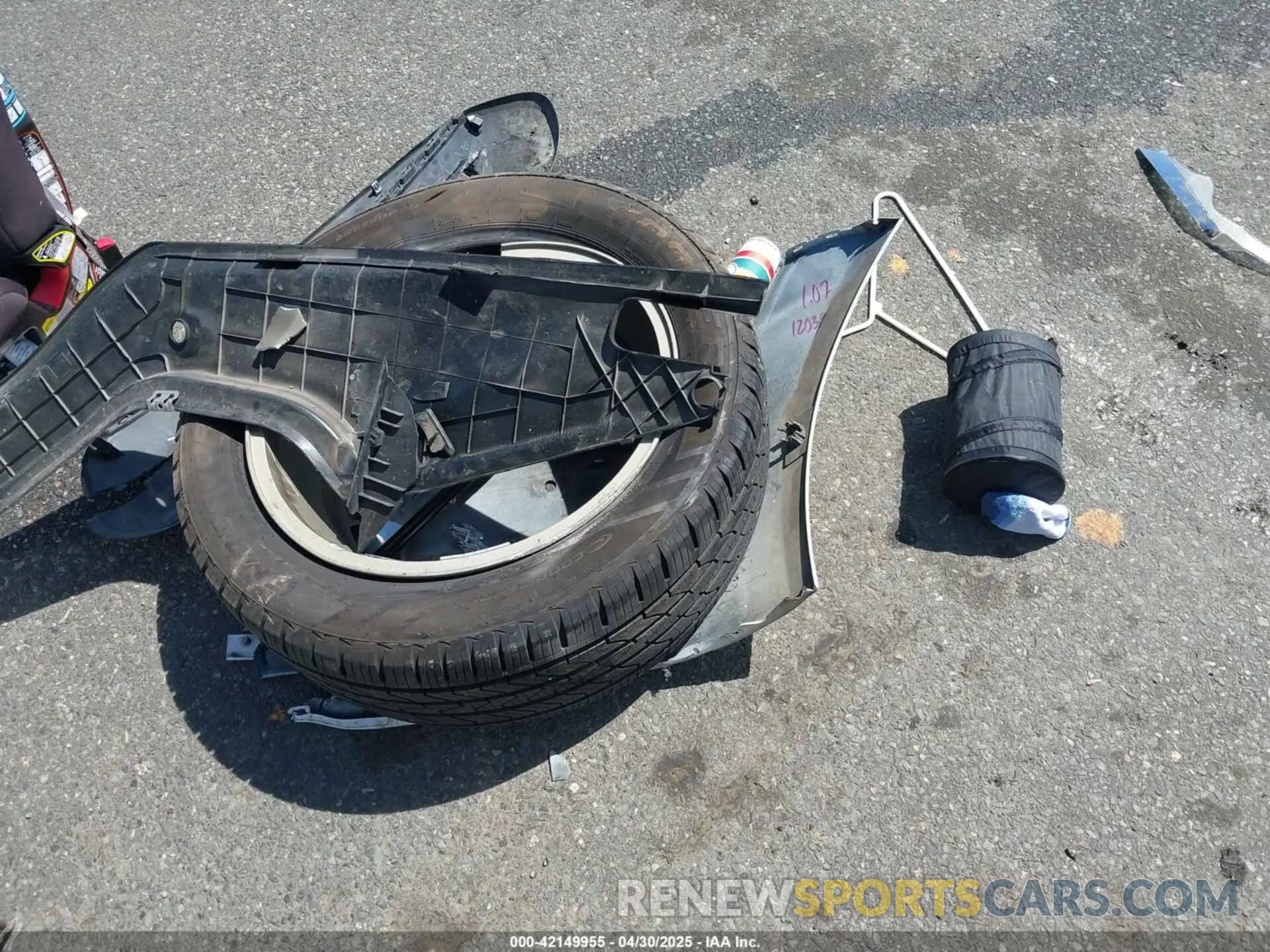 12 Photograph of a damaged car 1C4RJFBG1KC679229 JEEP GRAND CHEROKEE 2019
