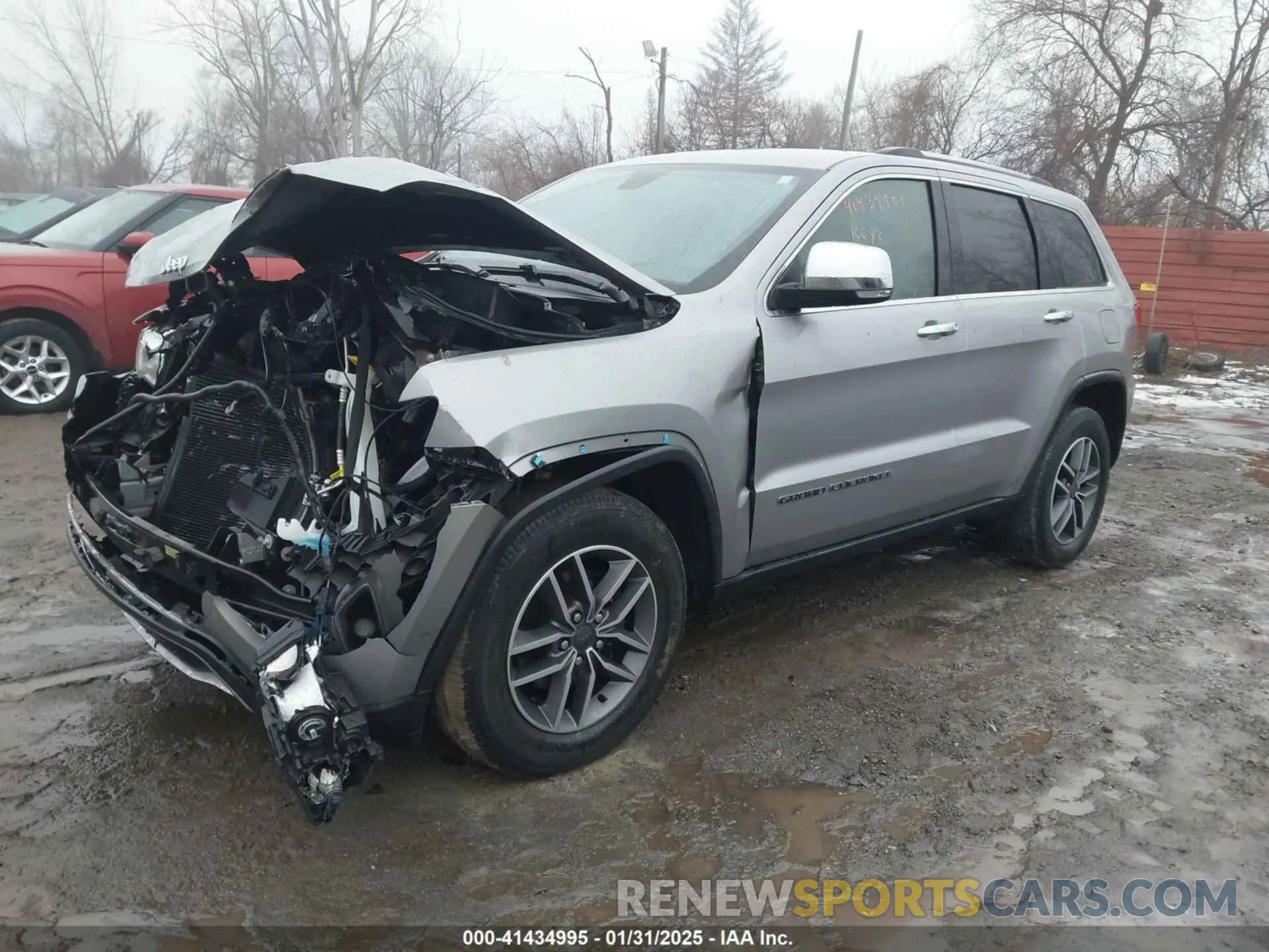 2 Photograph of a damaged car 1C4RJFBG1KC846835 JEEP GRAND CHEROKEE 2019