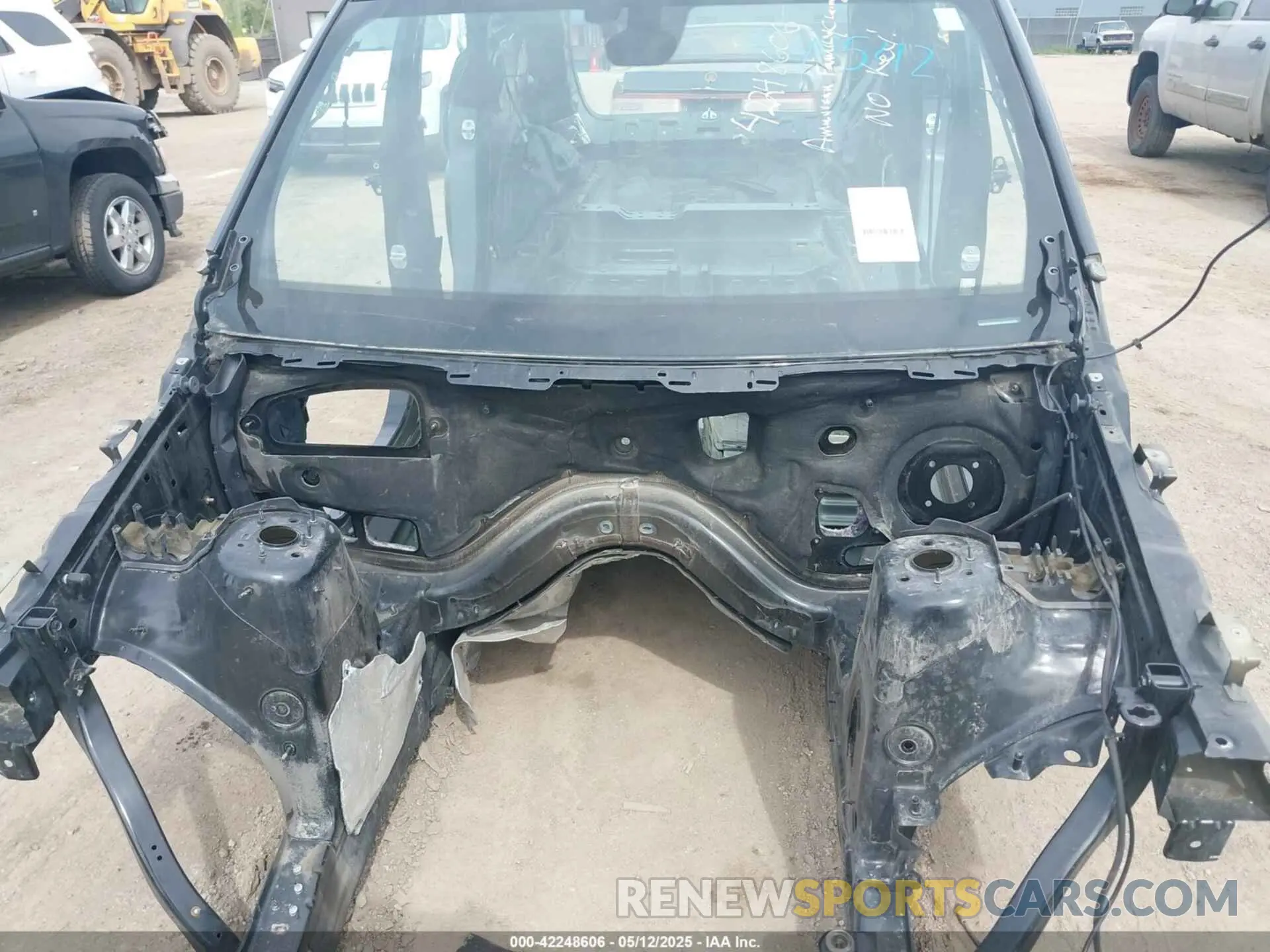 10 Фотография поврежденного автомобиля 1C4RJFBG2KC549542 JEEP GRAND CHEROKEE 2019