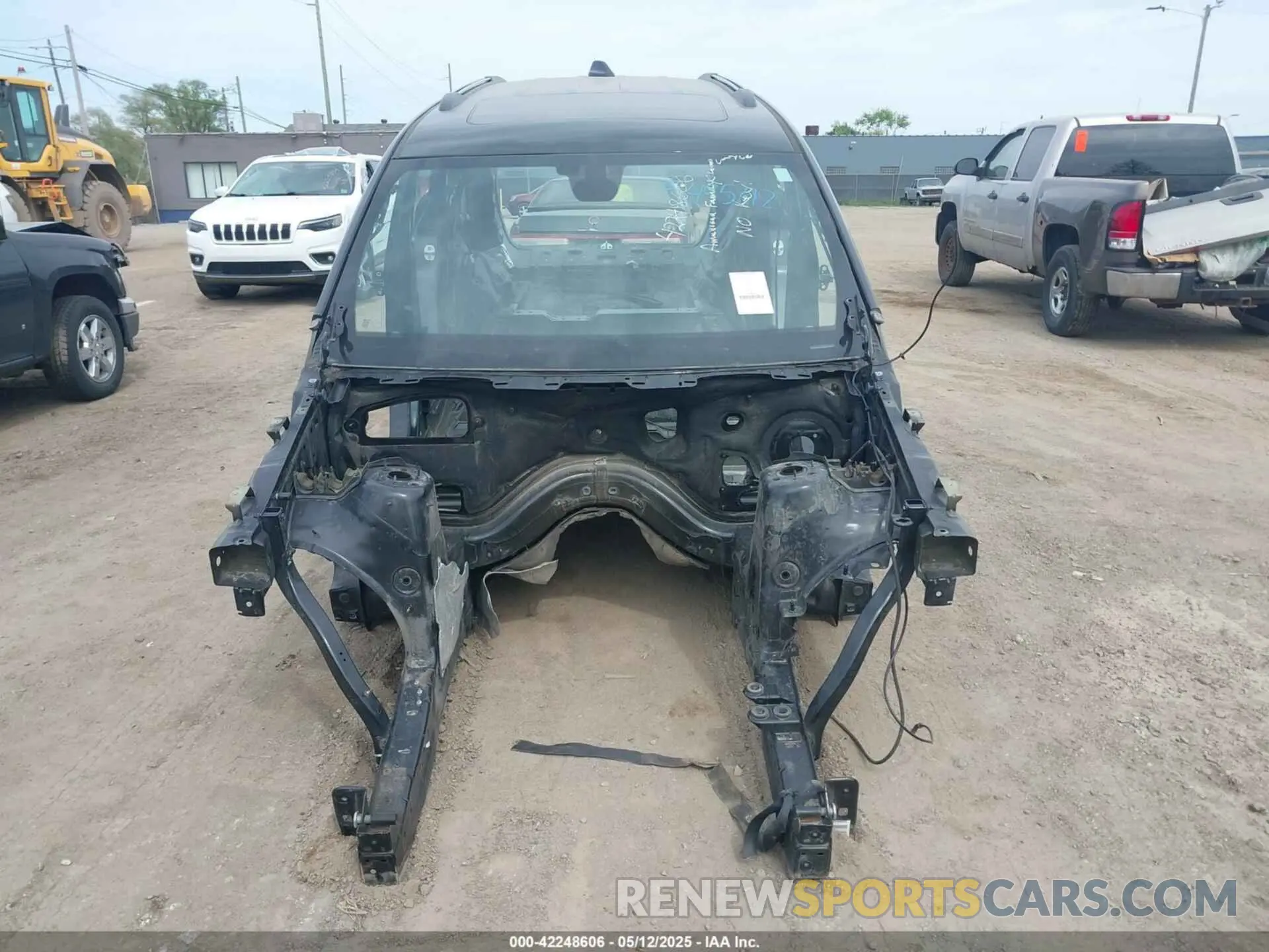 11 Фотография поврежденного автомобиля 1C4RJFBG2KC549542 JEEP GRAND CHEROKEE 2019