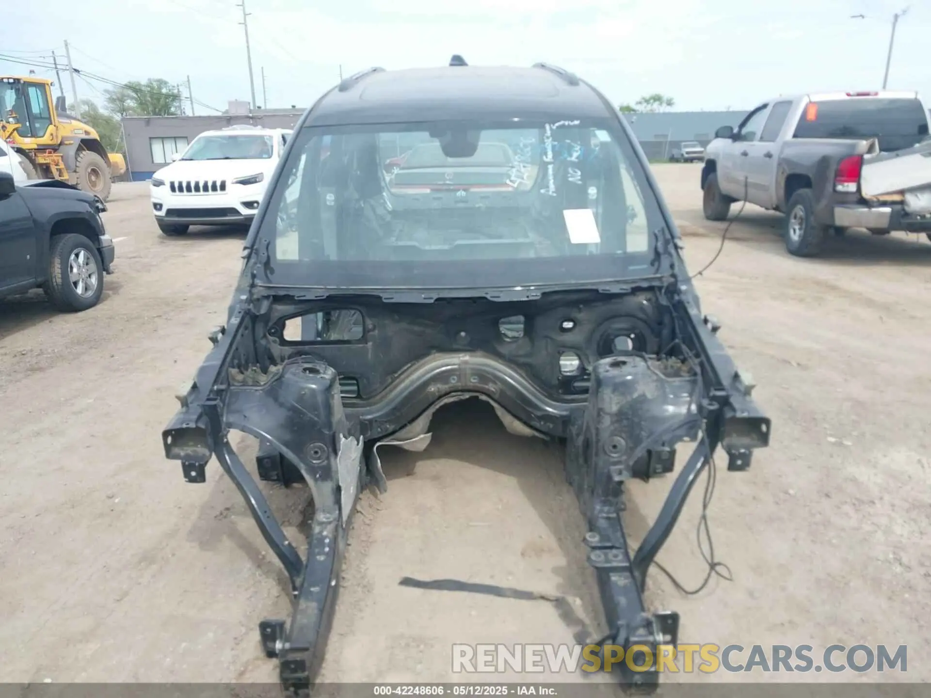 6 Фотография поврежденного автомобиля 1C4RJFBG2KC549542 JEEP GRAND CHEROKEE 2019
