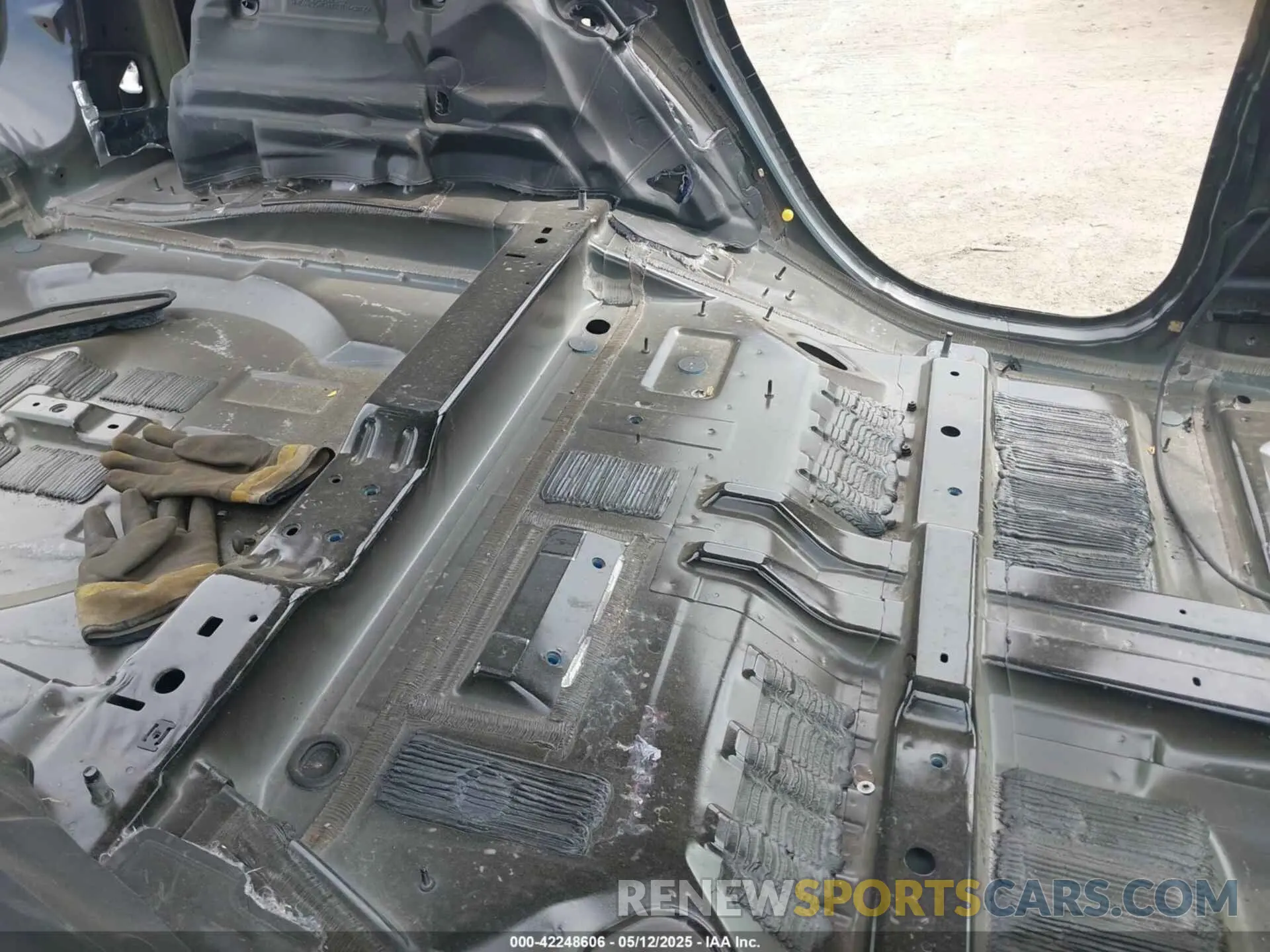 8 Фотография поврежденного автомобиля 1C4RJFBG2KC549542 JEEP GRAND CHEROKEE 2019