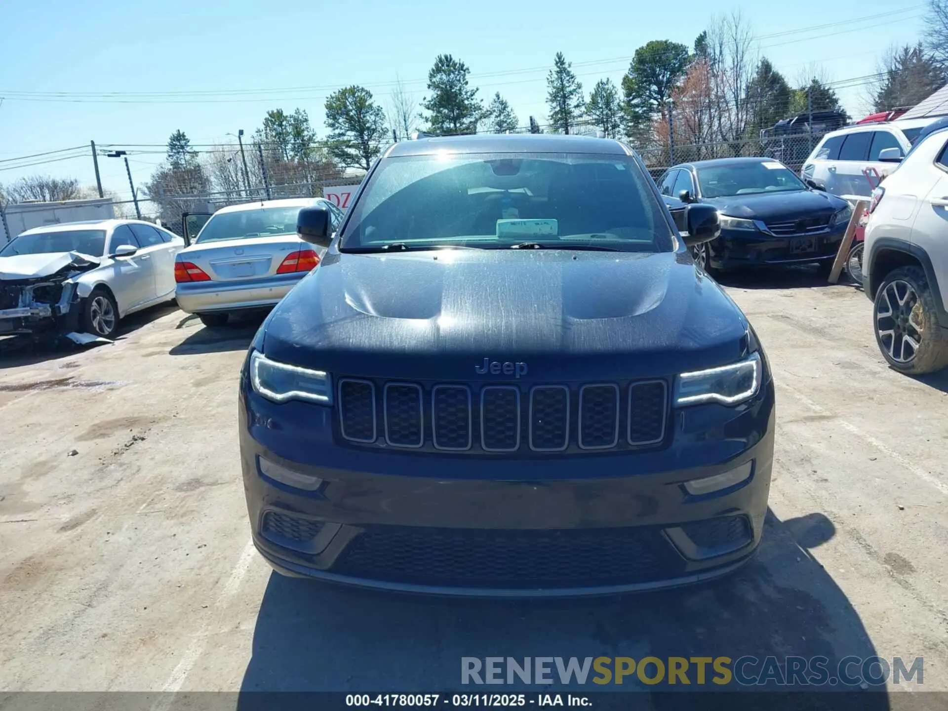 12 Photograph of a damaged car 1C4RJFBG2KC666974 JEEP GRAND CHEROKEE 2019