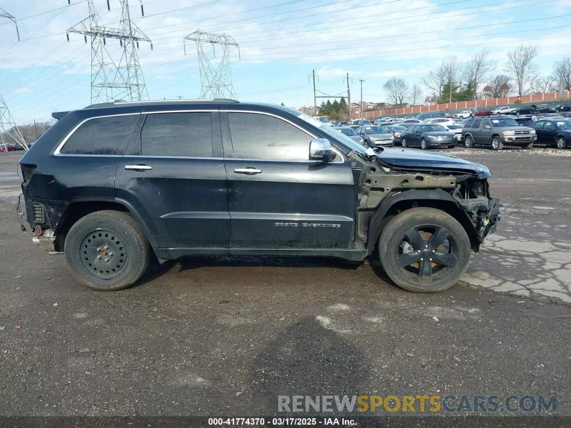 14 Photograph of a damaged car 1C4RJFBG2KC725358 JEEP GRAND CHEROKEE 2019