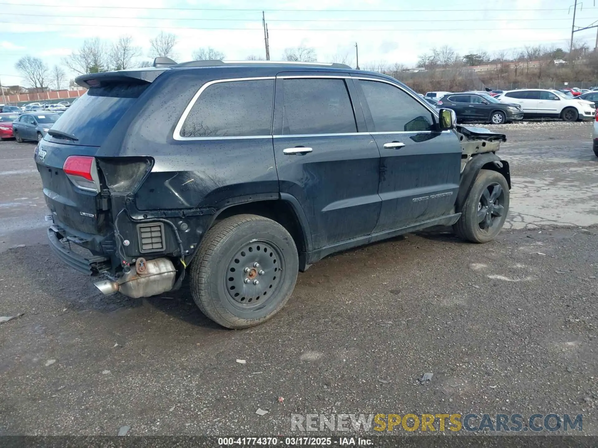 4 Photograph of a damaged car 1C4RJFBG2KC725358 JEEP GRAND CHEROKEE 2019