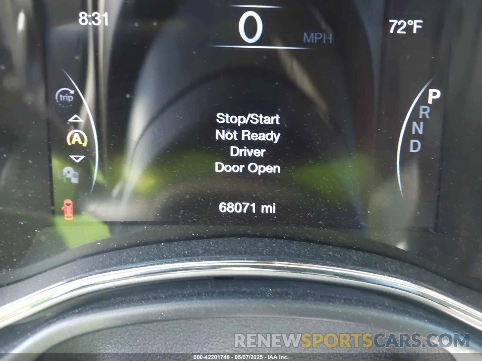 15 Photograph of a damaged car 1C4RJFBG3KC679930 JEEP GRAND CHEROKEE 2019