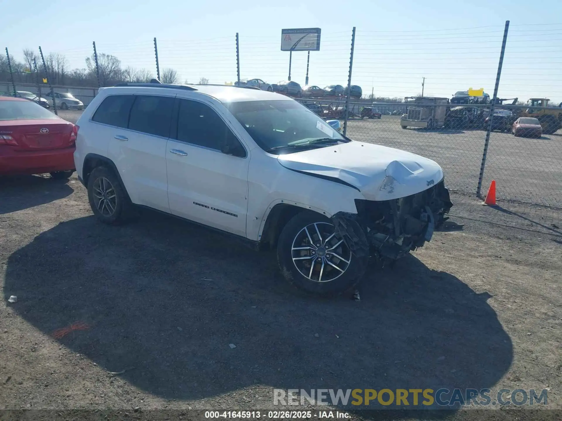 1 Фотография поврежденного автомобиля 1C4RJFBG3KC734697 JEEP GRAND CHEROKEE 2019