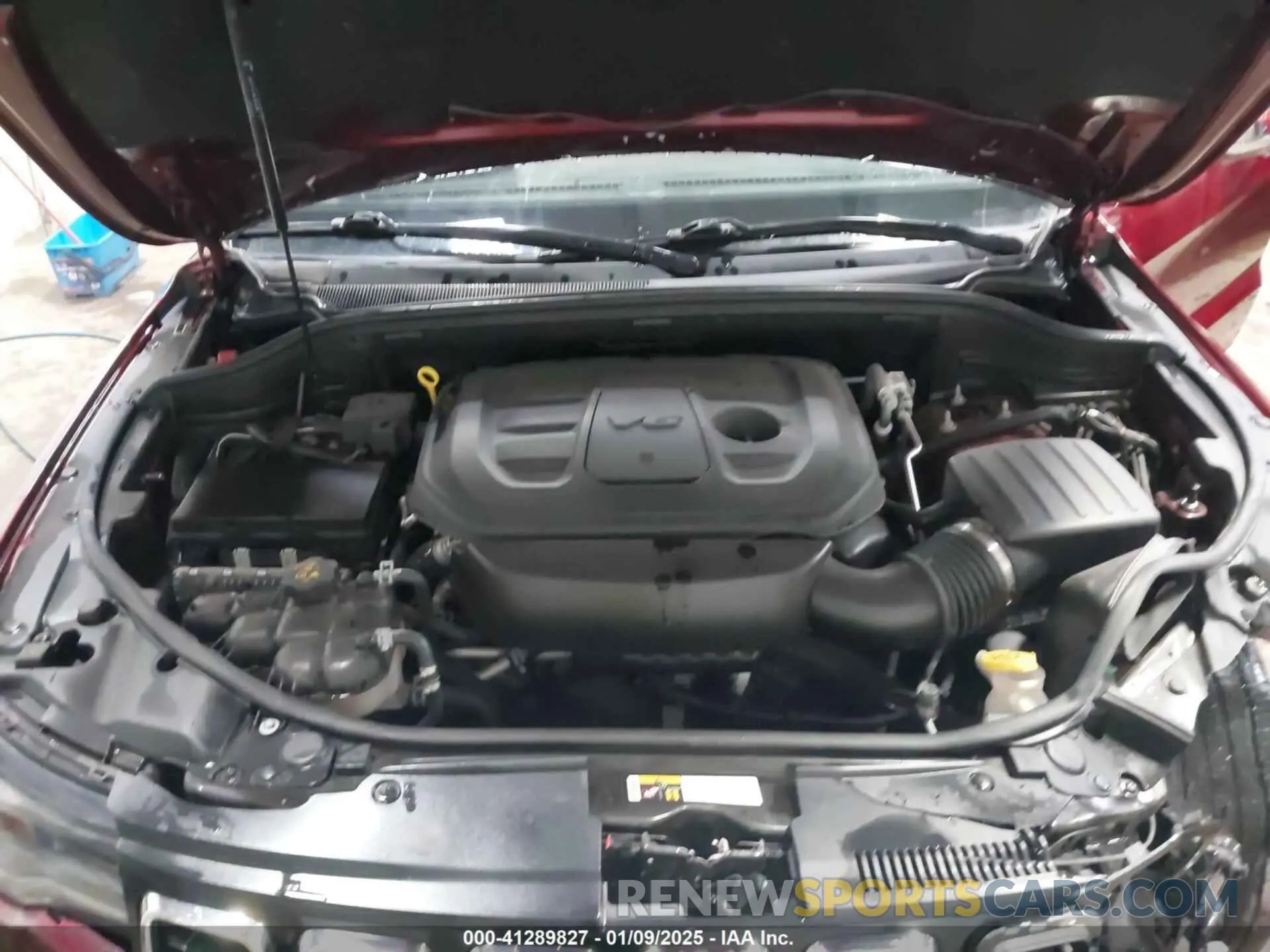 10 Photograph of a damaged car 1C4RJFBG3KC784693 JEEP GRAND CHEROKEE 2019