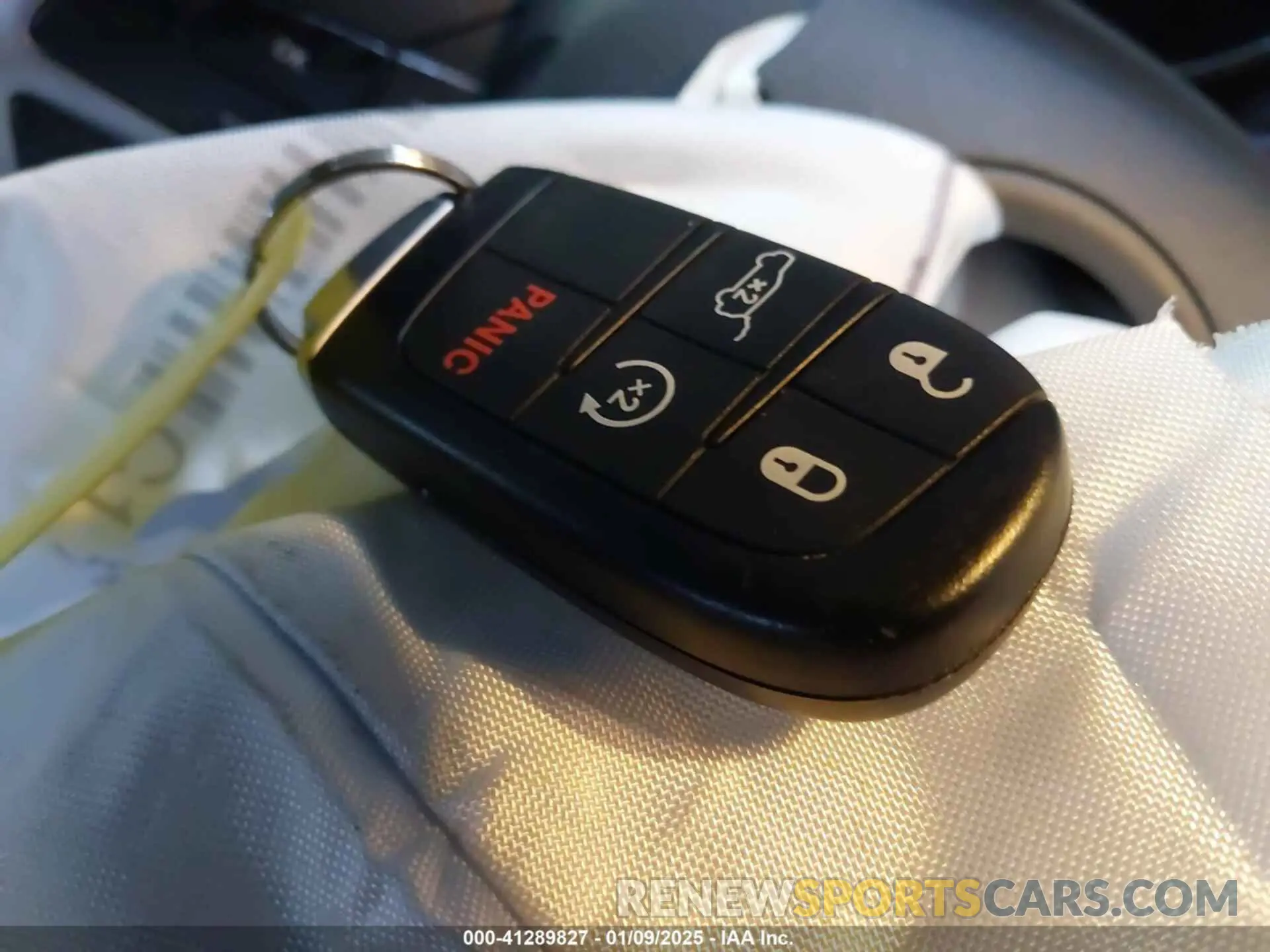 11 Photograph of a damaged car 1C4RJFBG3KC784693 JEEP GRAND CHEROKEE 2019