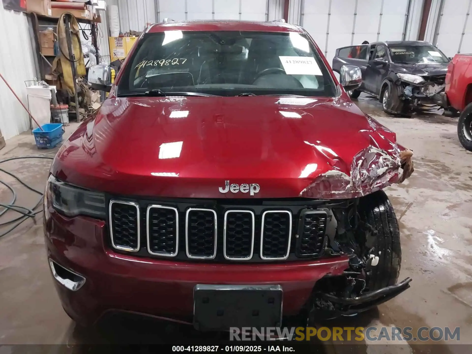 13 Photograph of a damaged car 1C4RJFBG3KC784693 JEEP GRAND CHEROKEE 2019